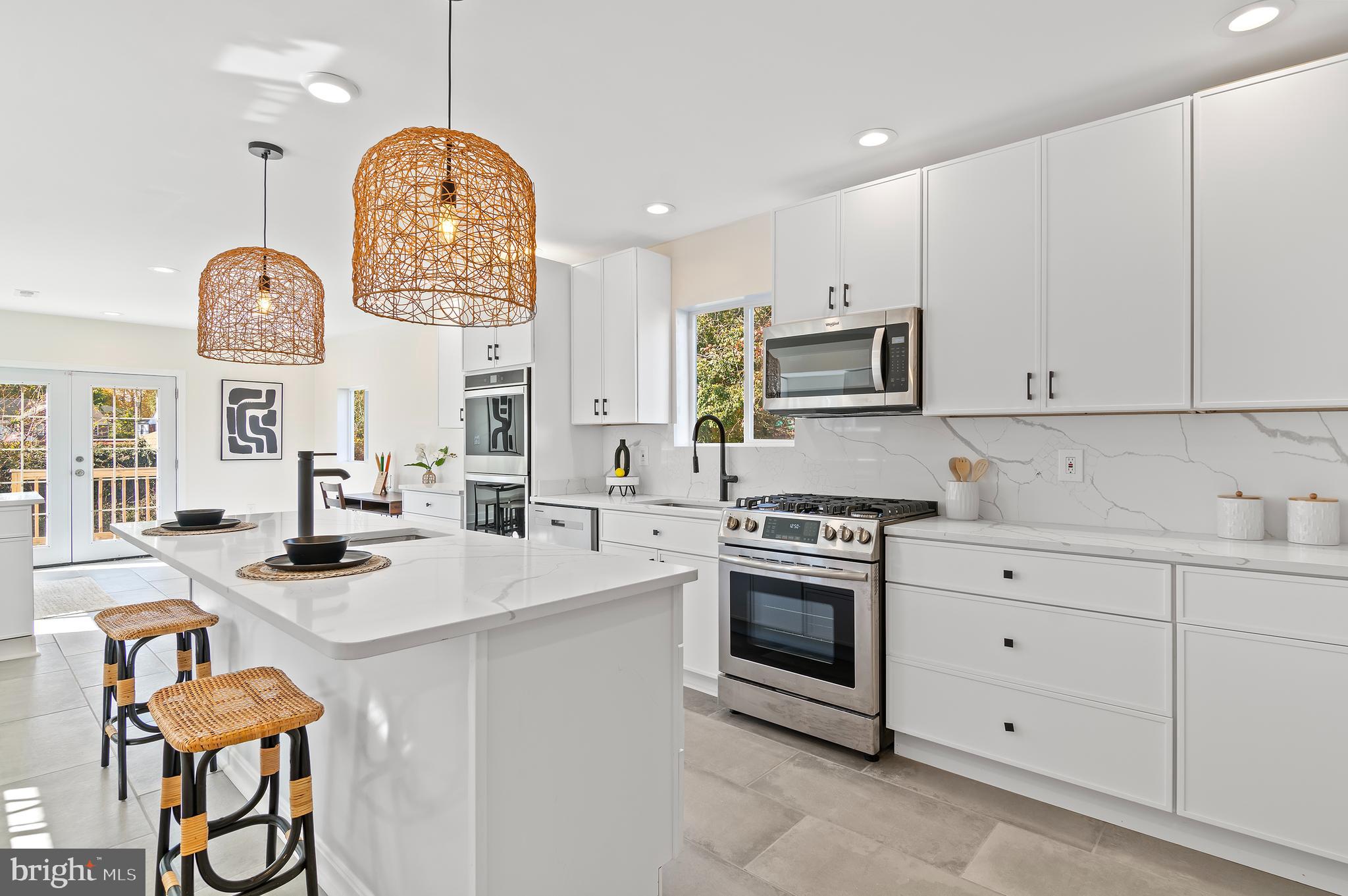 SEVEN MILE - Residential