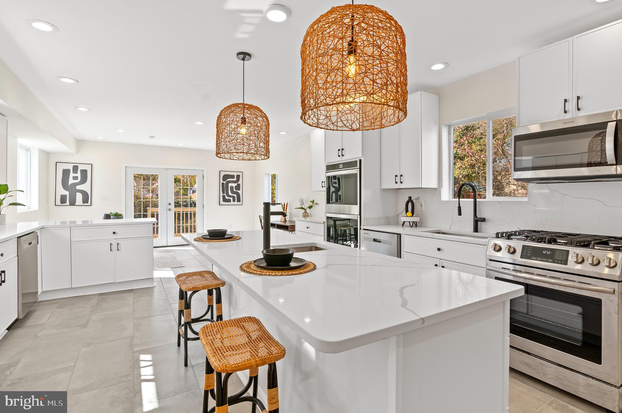 SEVEN MILE - Residential