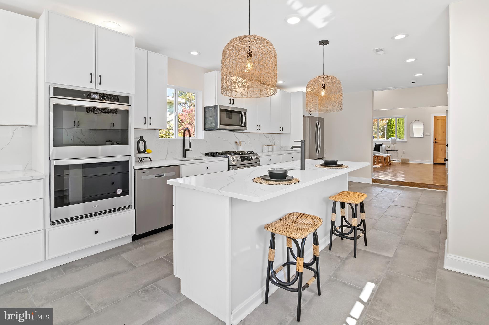 SEVEN MILE - Residential