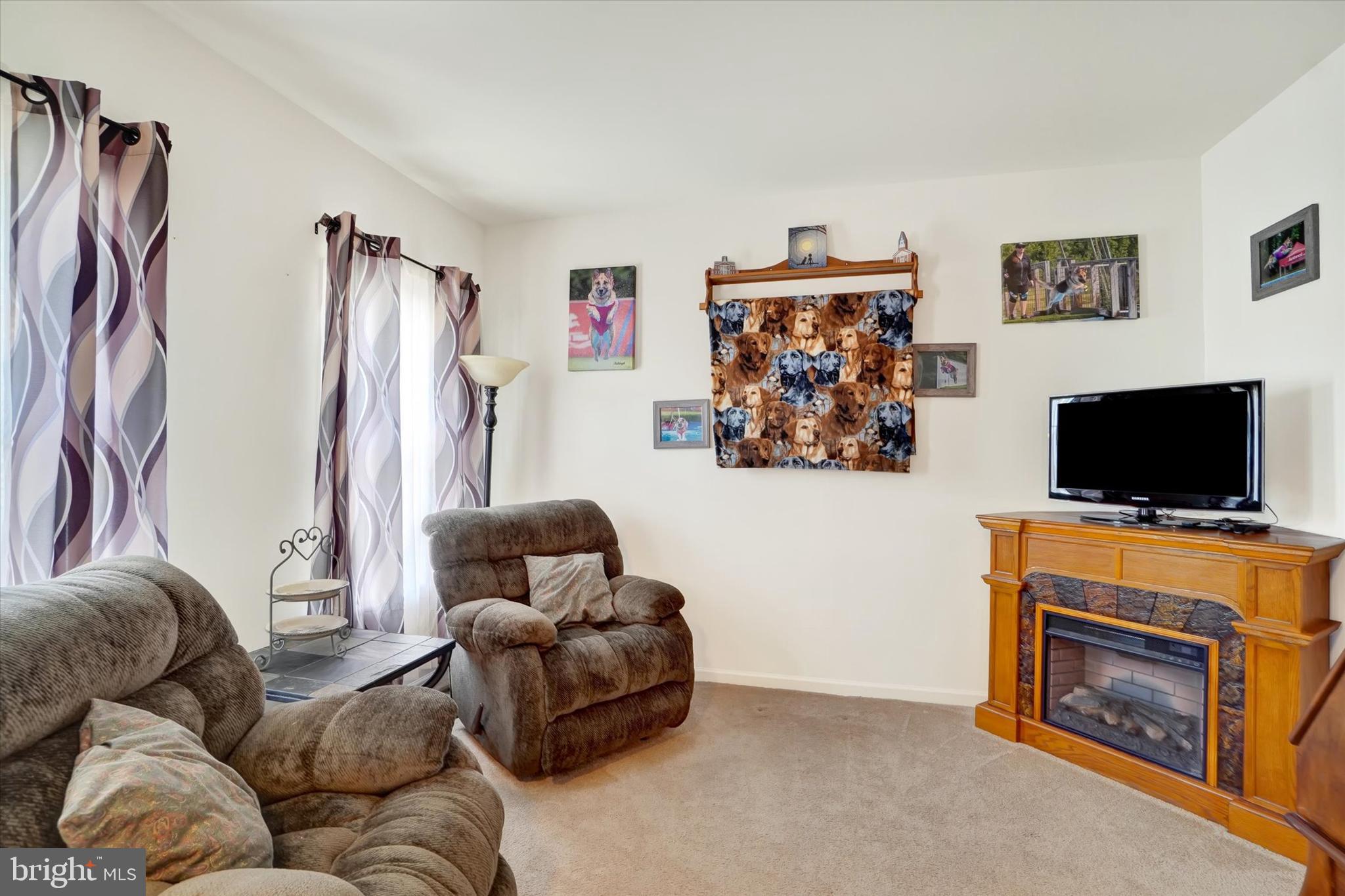 ROLLING MEADOWS AT RENTZEL FARM - Residential