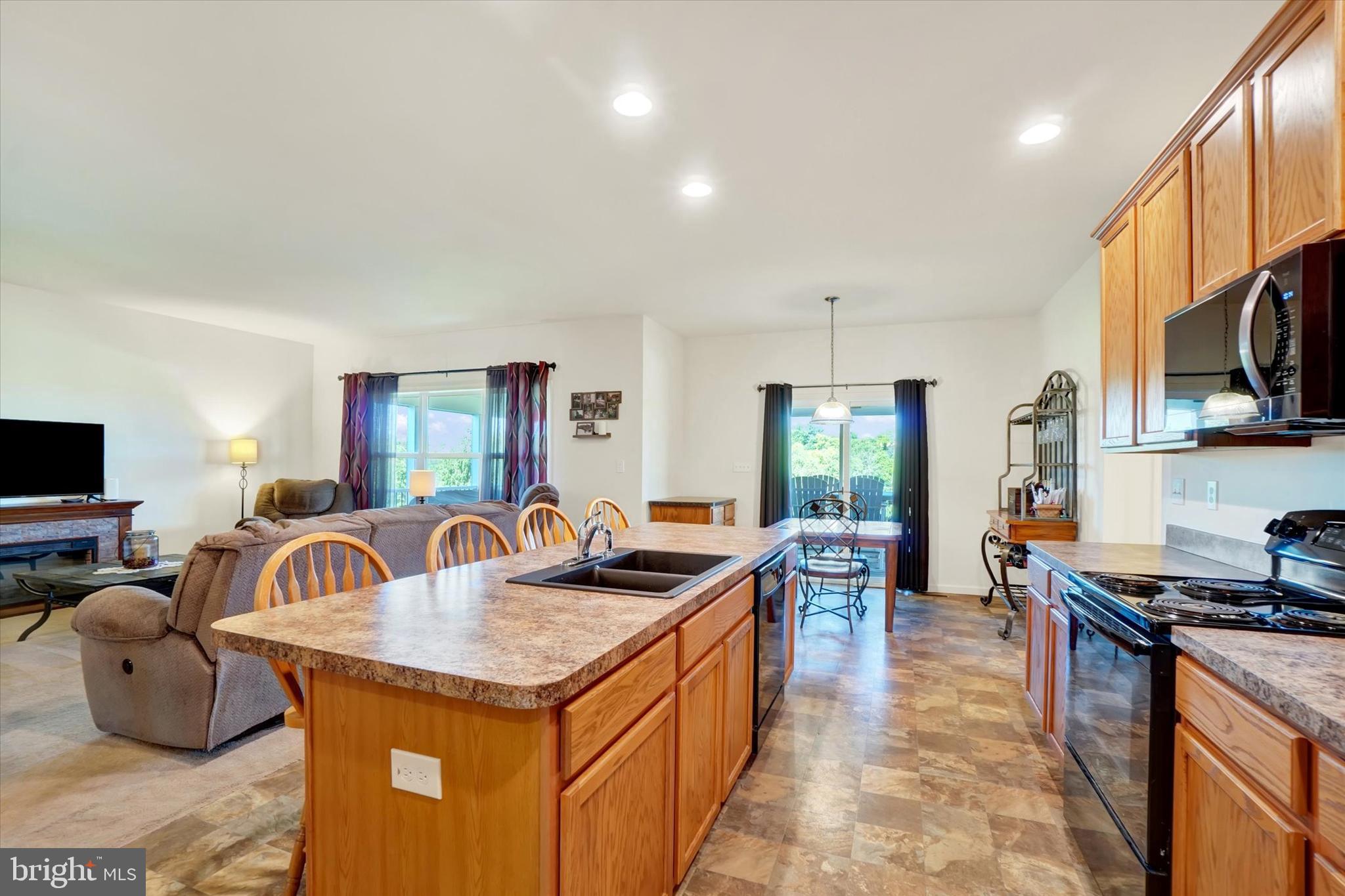 ROLLING MEADOWS AT RENTZEL FARM - Residential
