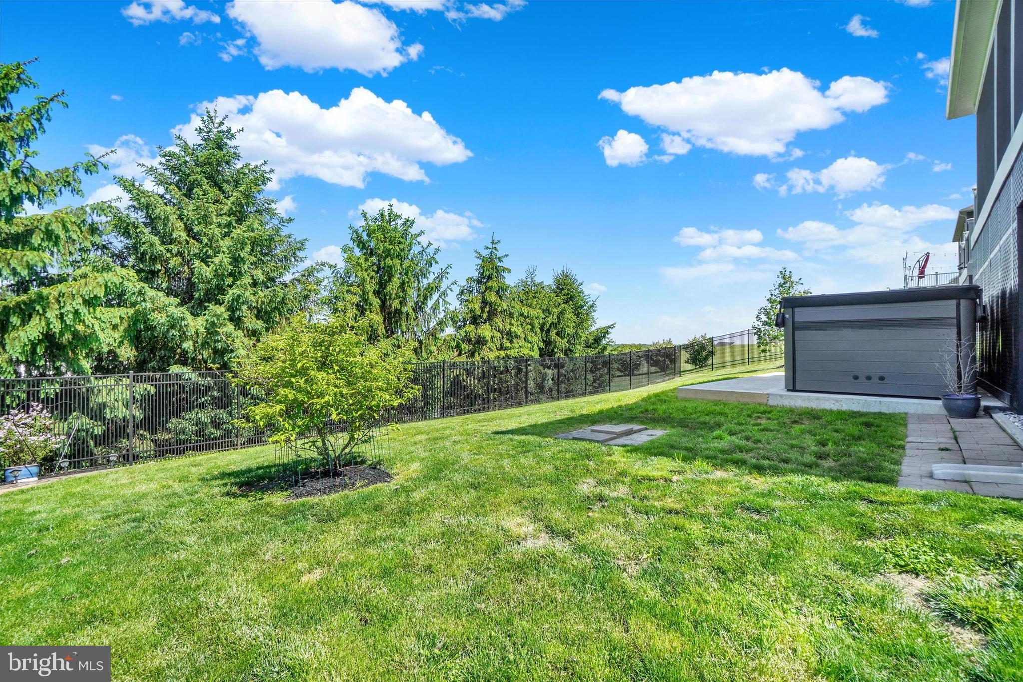 ROLLING MEADOWS AT RENTZEL FARM - Residential