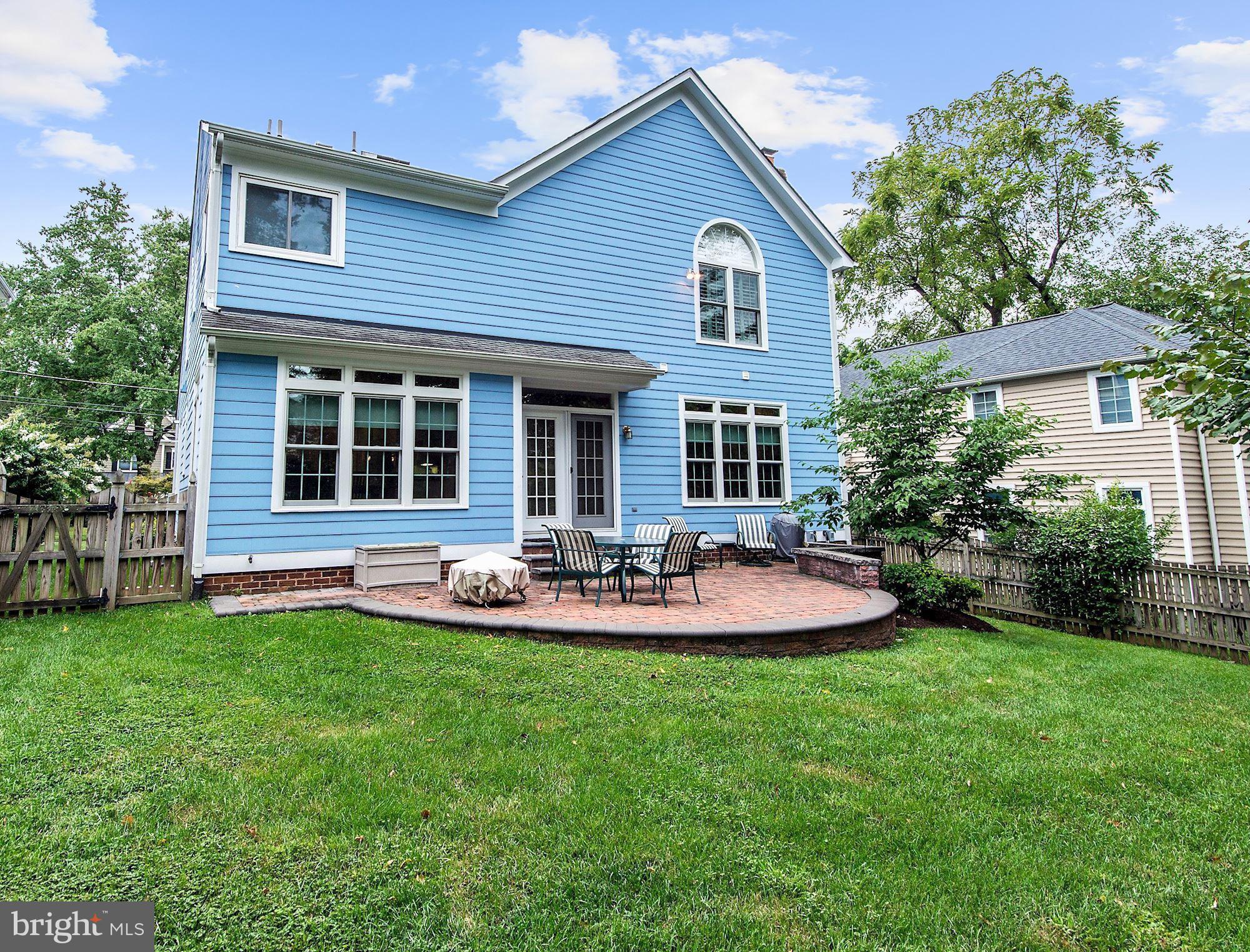 ALTA VISTA - Residential