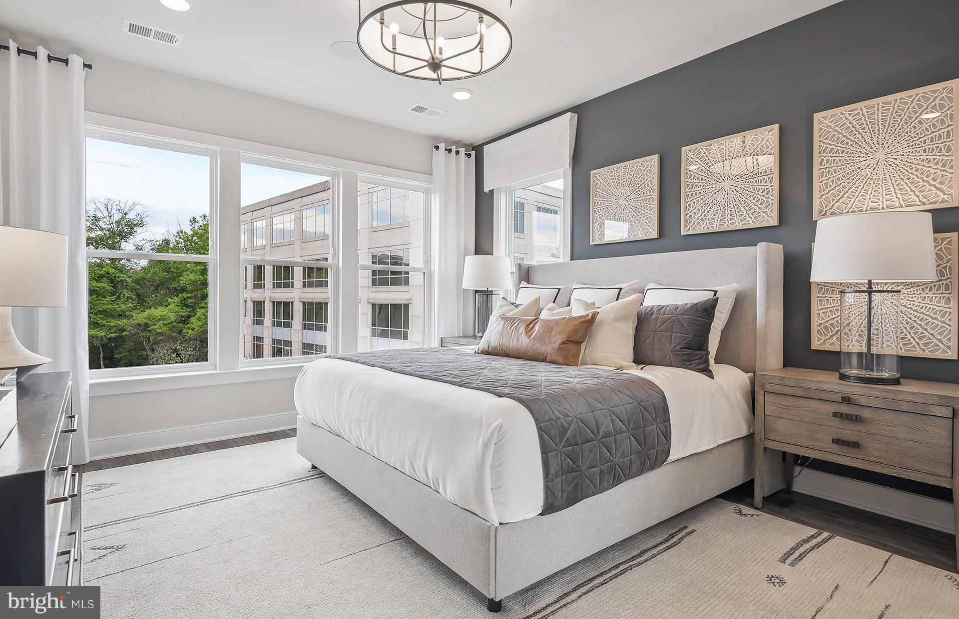 OVERLOOK AT FAIRFAX BOULEVARD - Residential