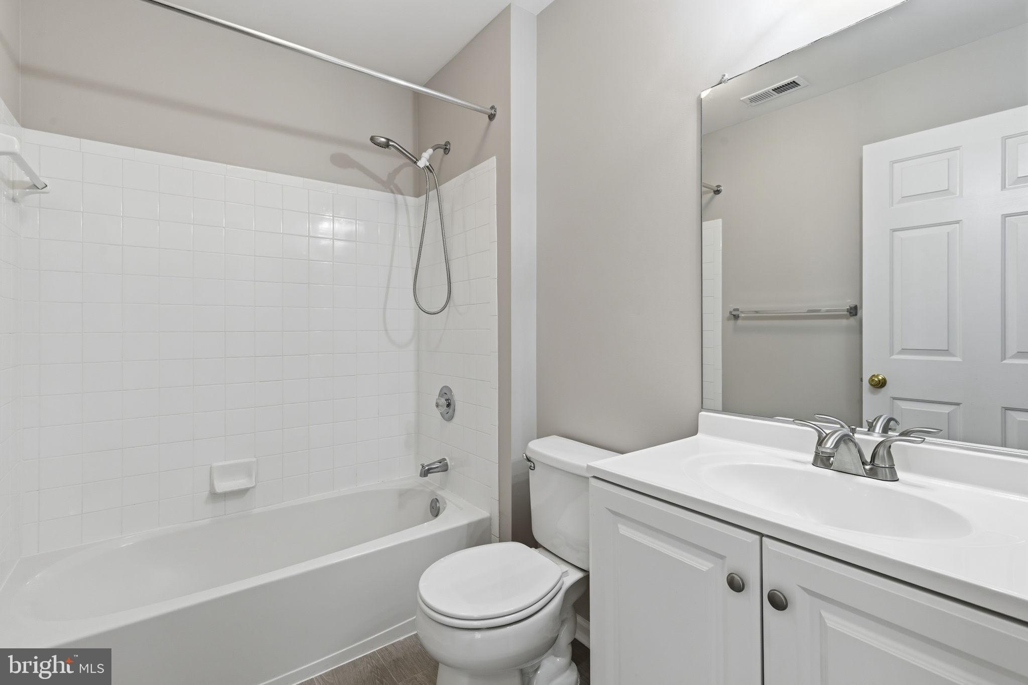 THE VILLAGE SOUTHFIELD - Residential