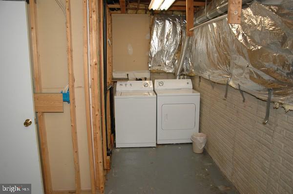 SUDLEY MANOR - Residential Lease