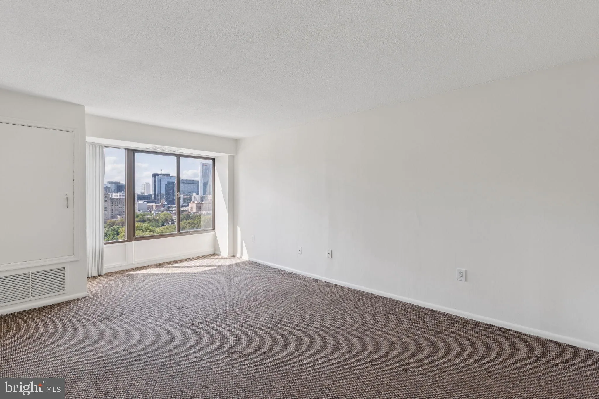 Philadelphia, Pennsylvania 19130, United States, ,1 BathroomBathrooms,Residential,Active,204832