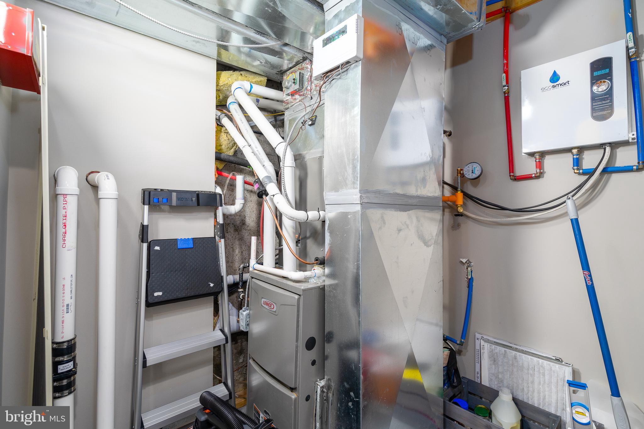 POINT BREEZE - Residential