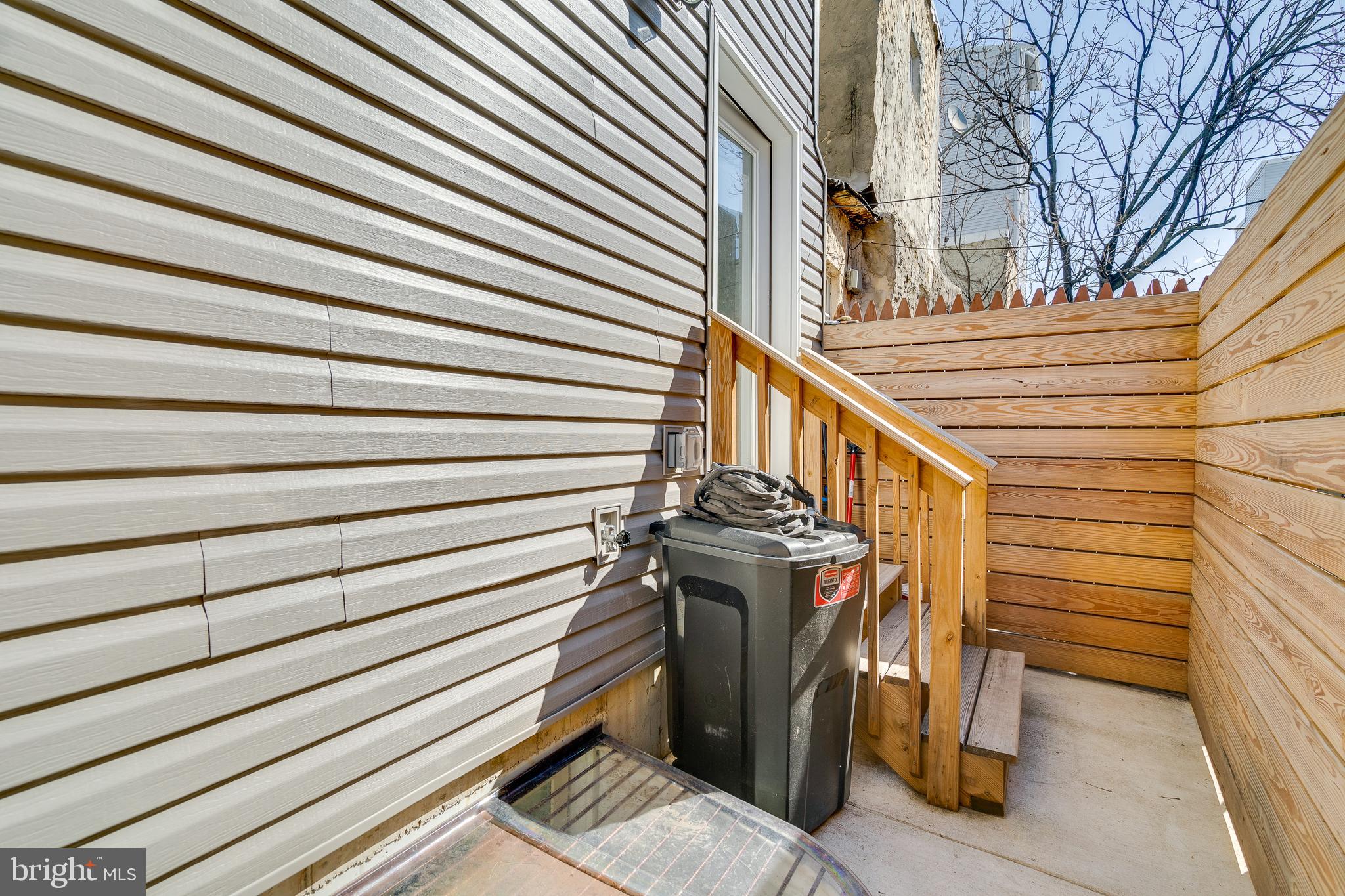 POINT BREEZE - Residential