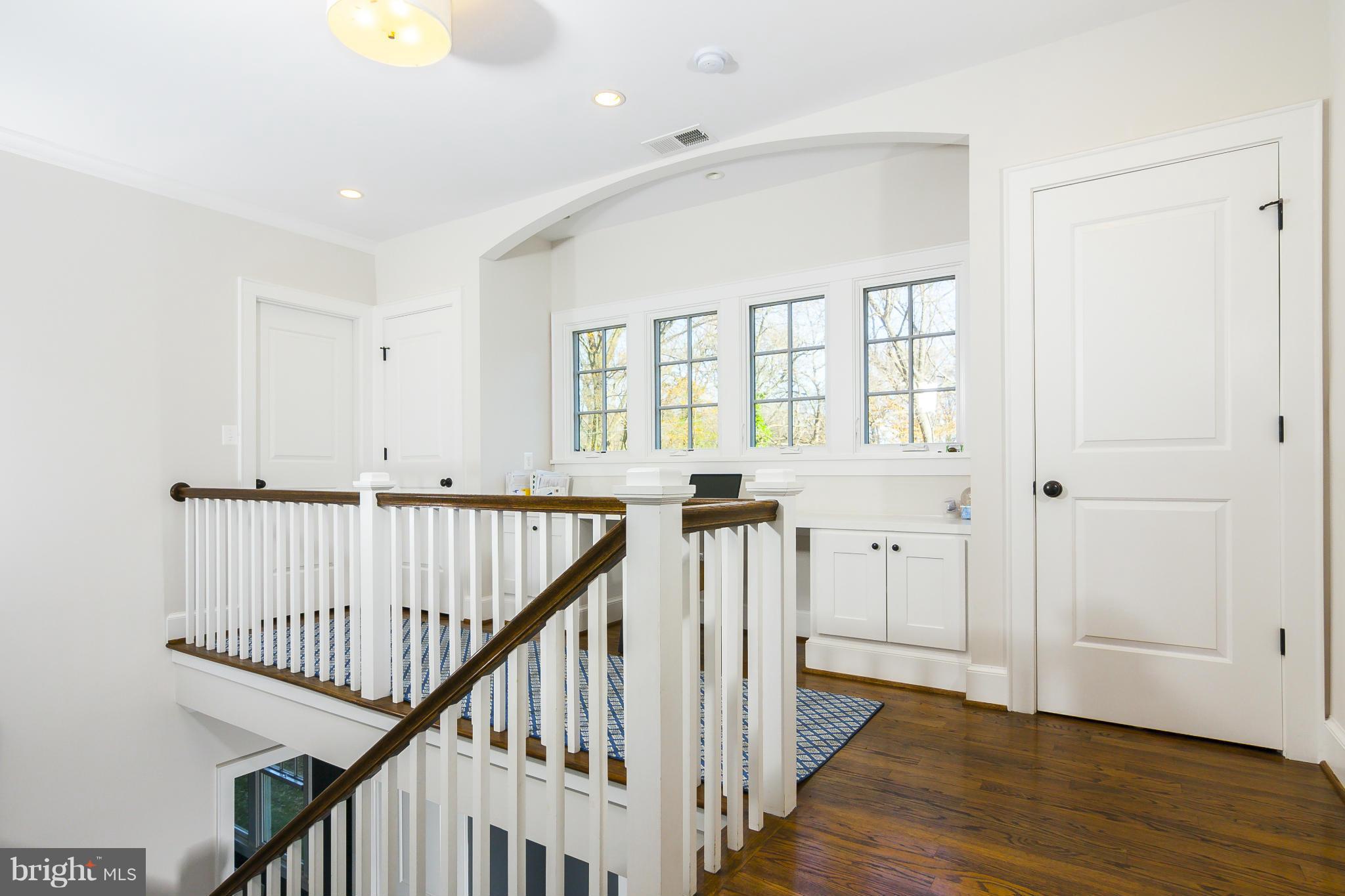 LEE HEIGHTS - Residential