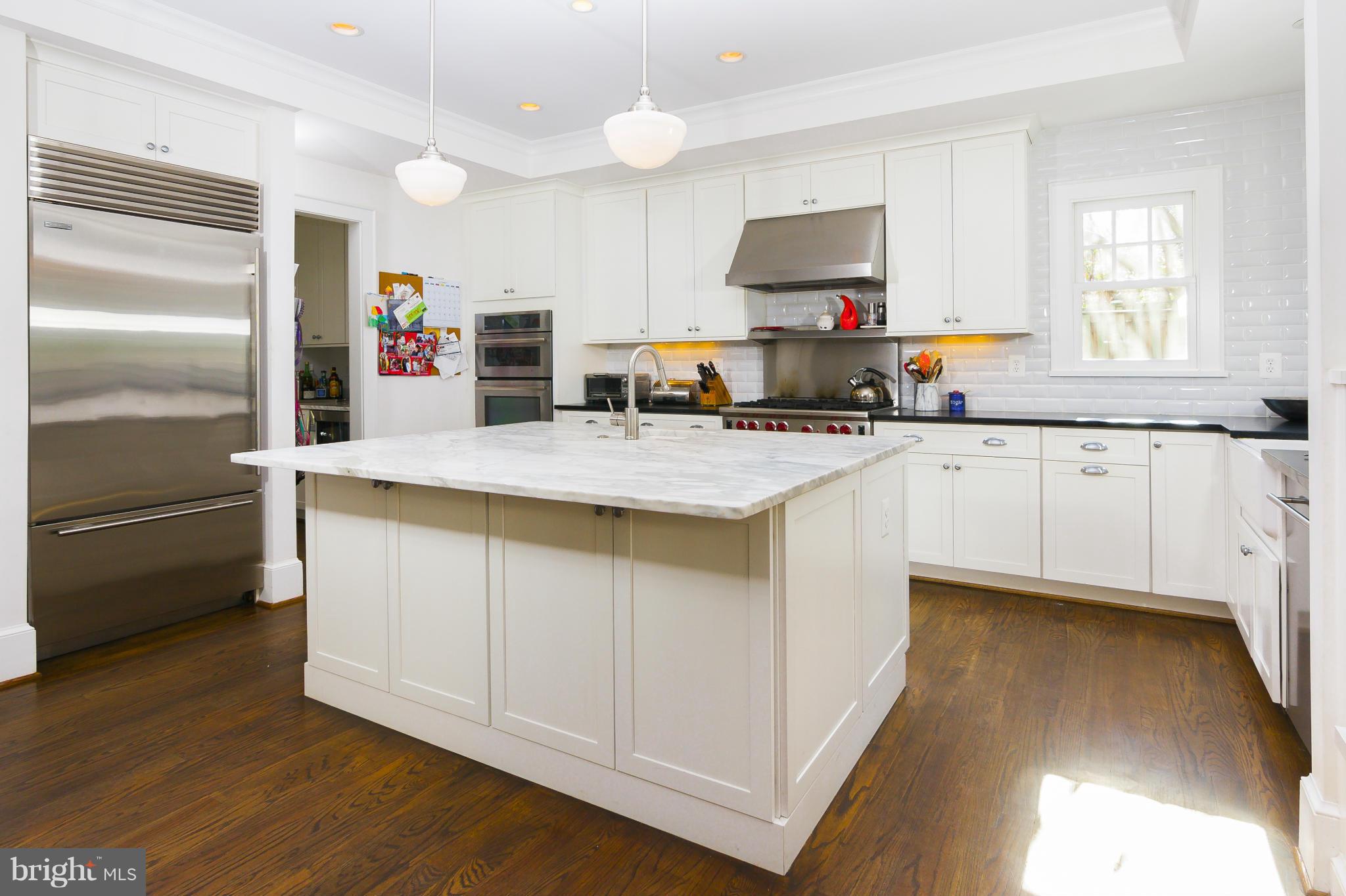 LEE HEIGHTS - Residential