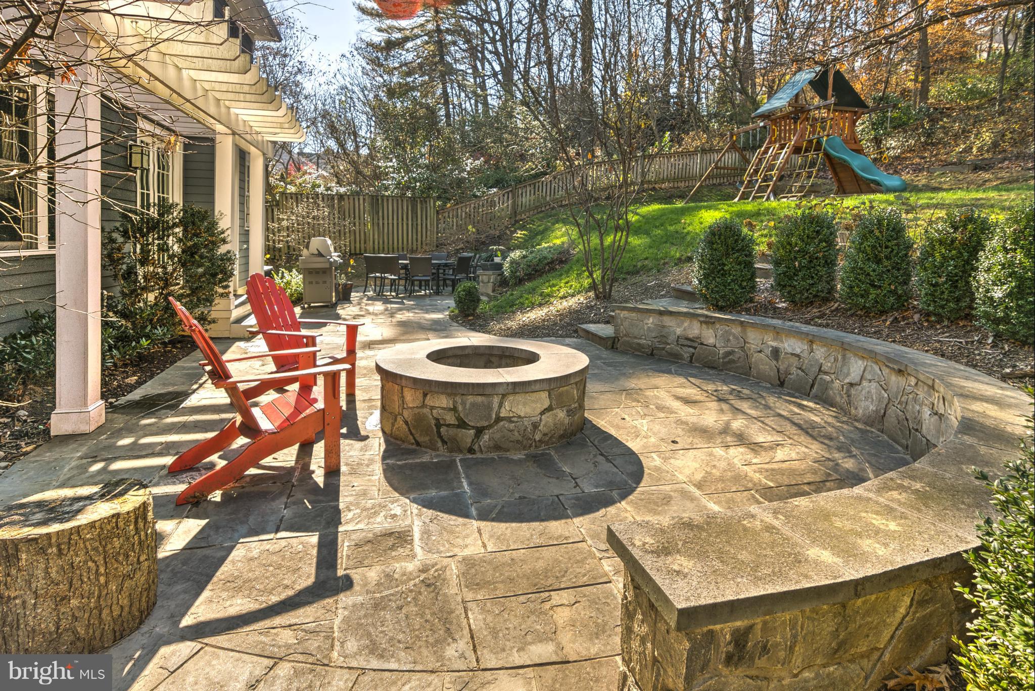 LEE HEIGHTS - Residential