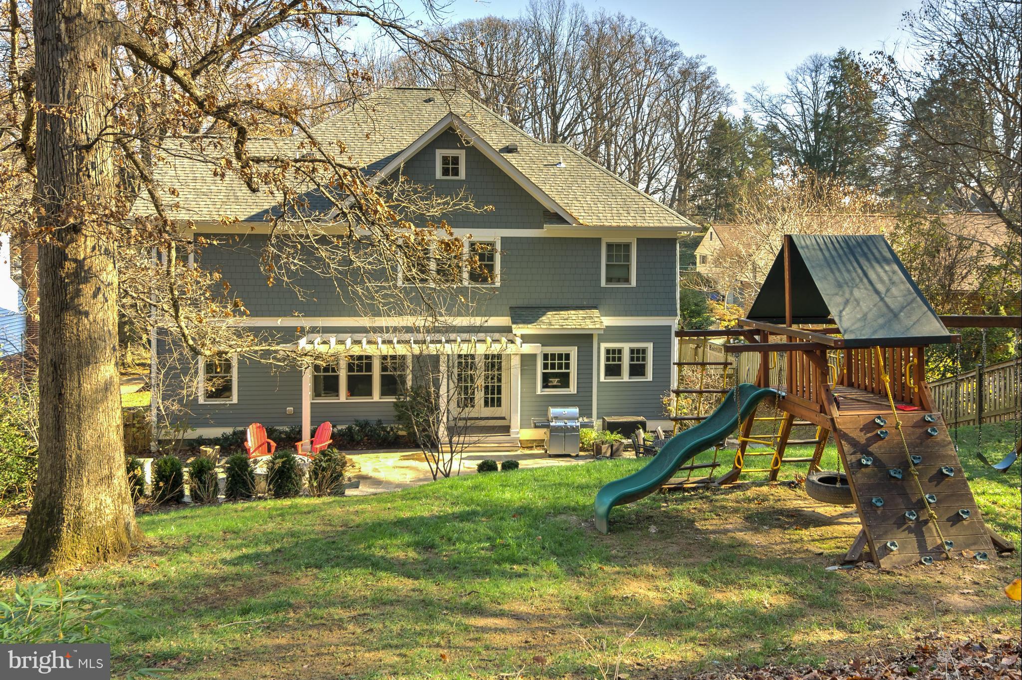 LEE HEIGHTS - Residential