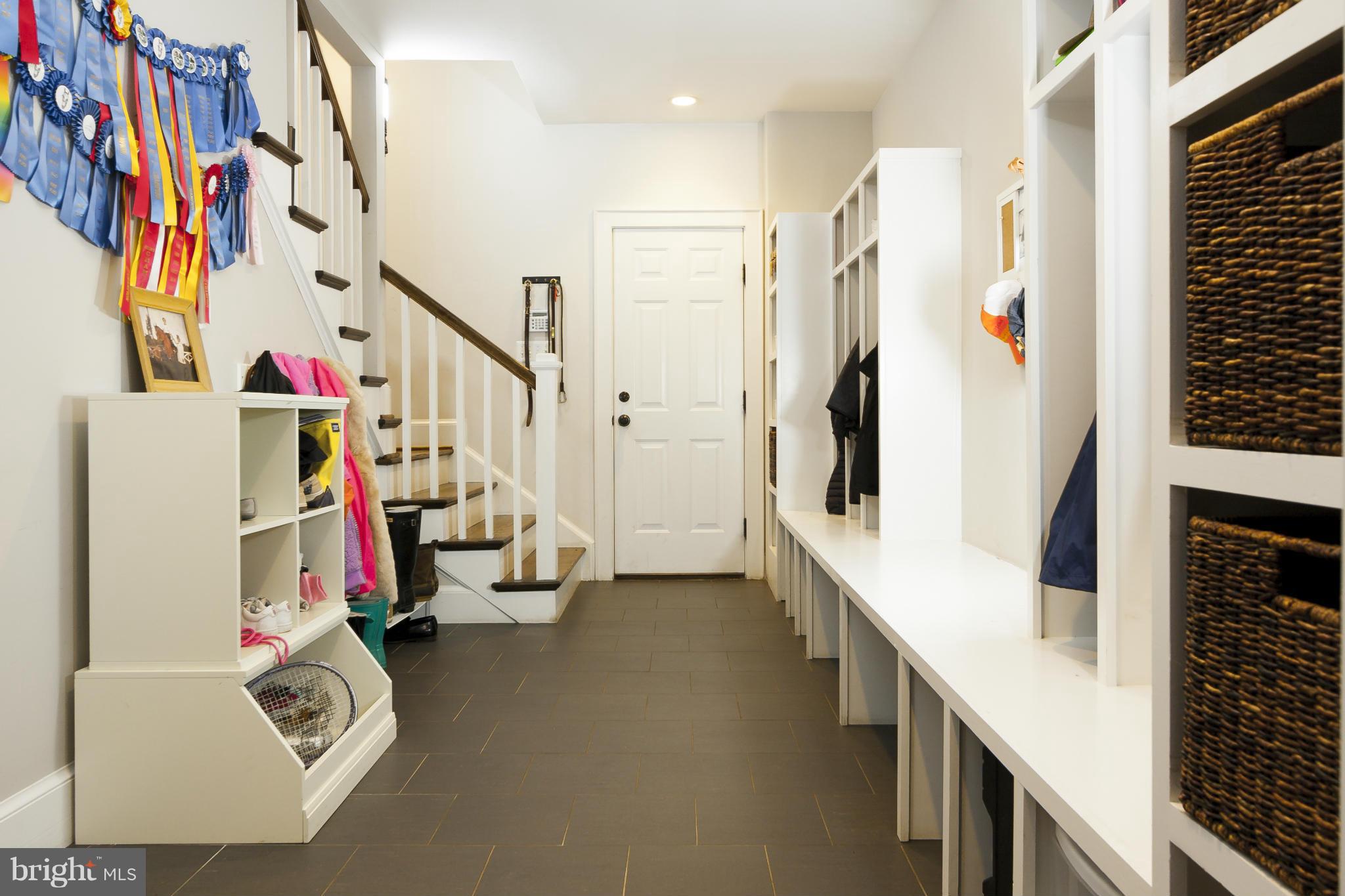 LEE HEIGHTS - Residential