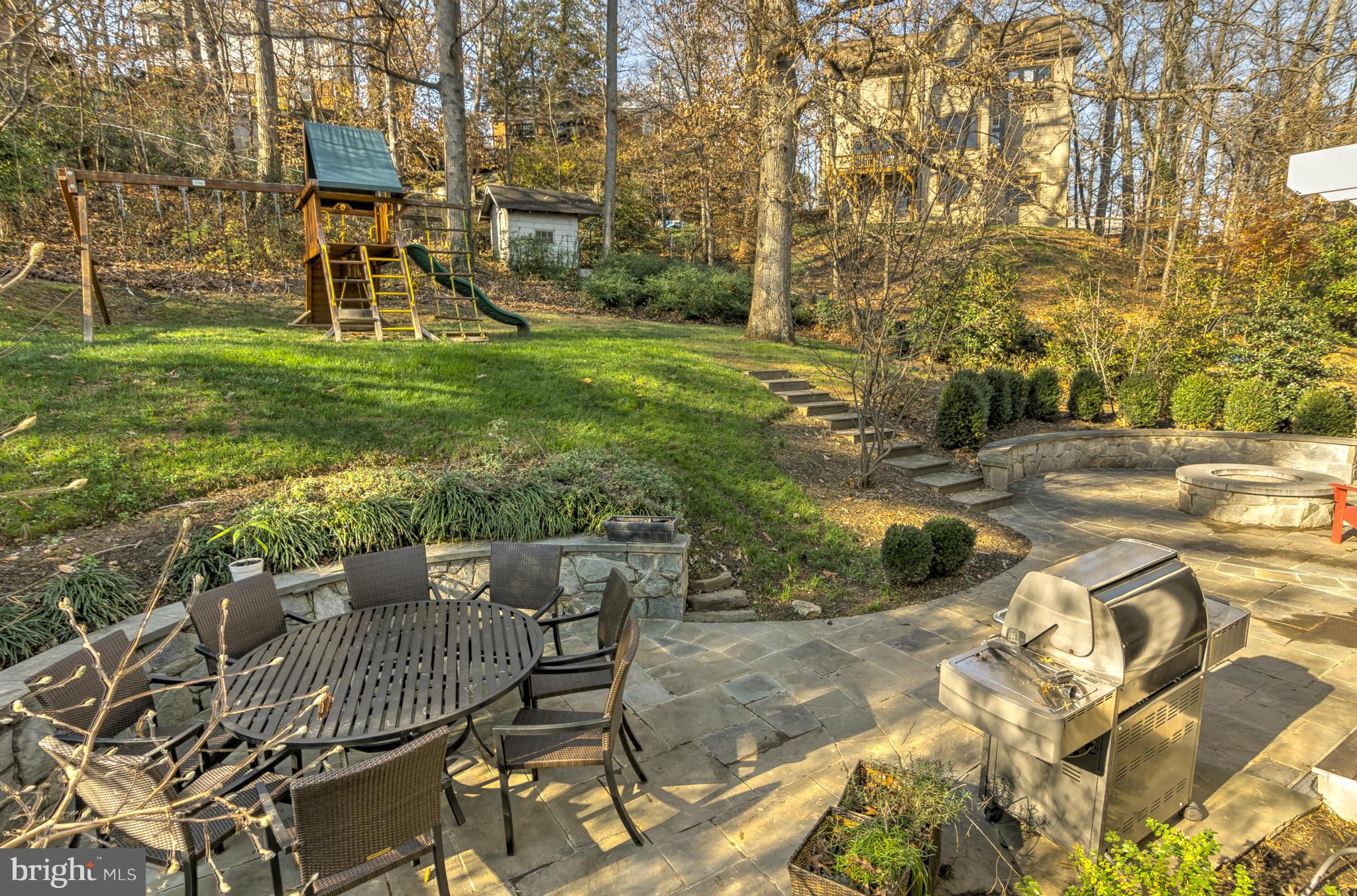 LEE HEIGHTS - Residential