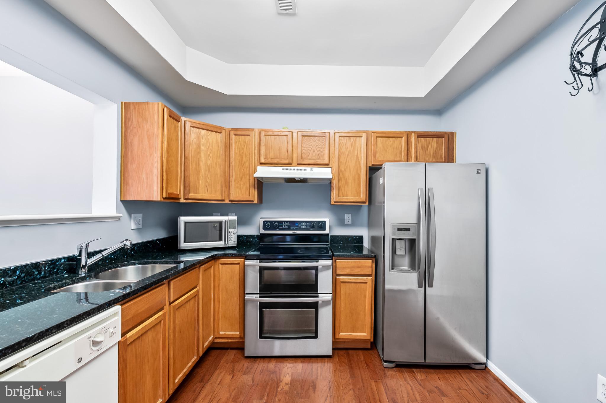 SEVEN OAKS - Residential Lease