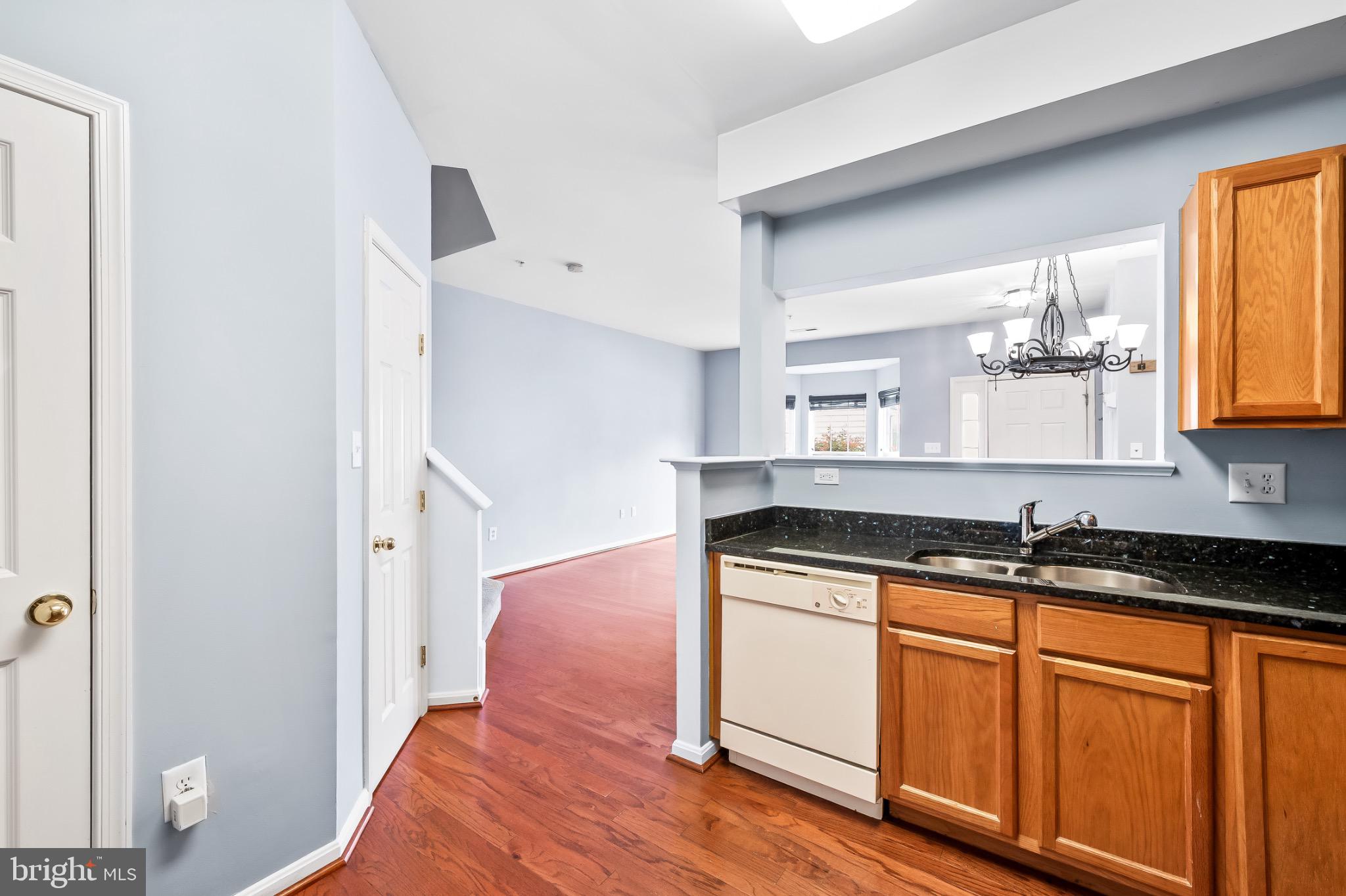 SEVEN OAKS - Residential Lease