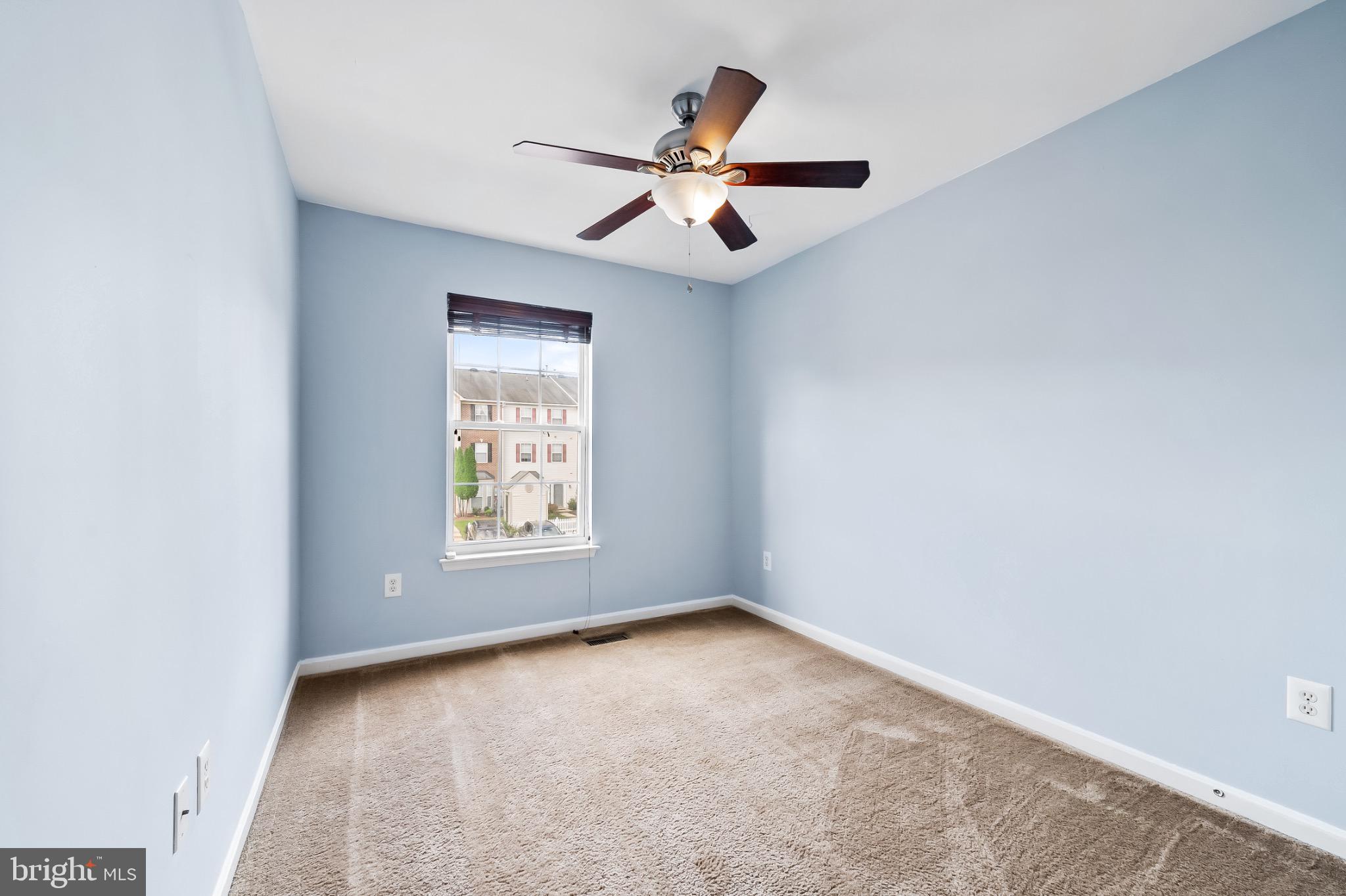 SEVEN OAKS - Residential Lease