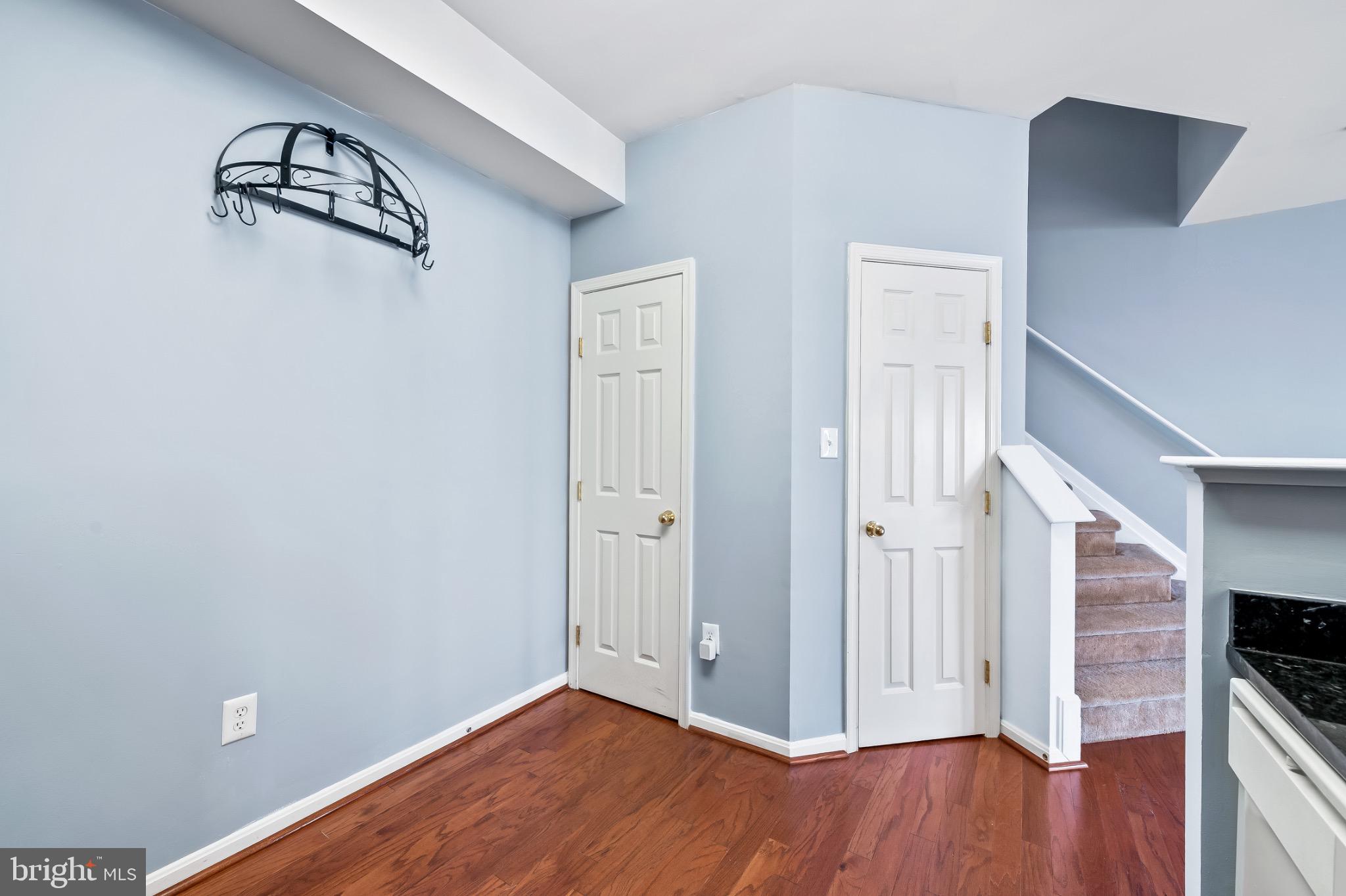 SEVEN OAKS - Residential Lease