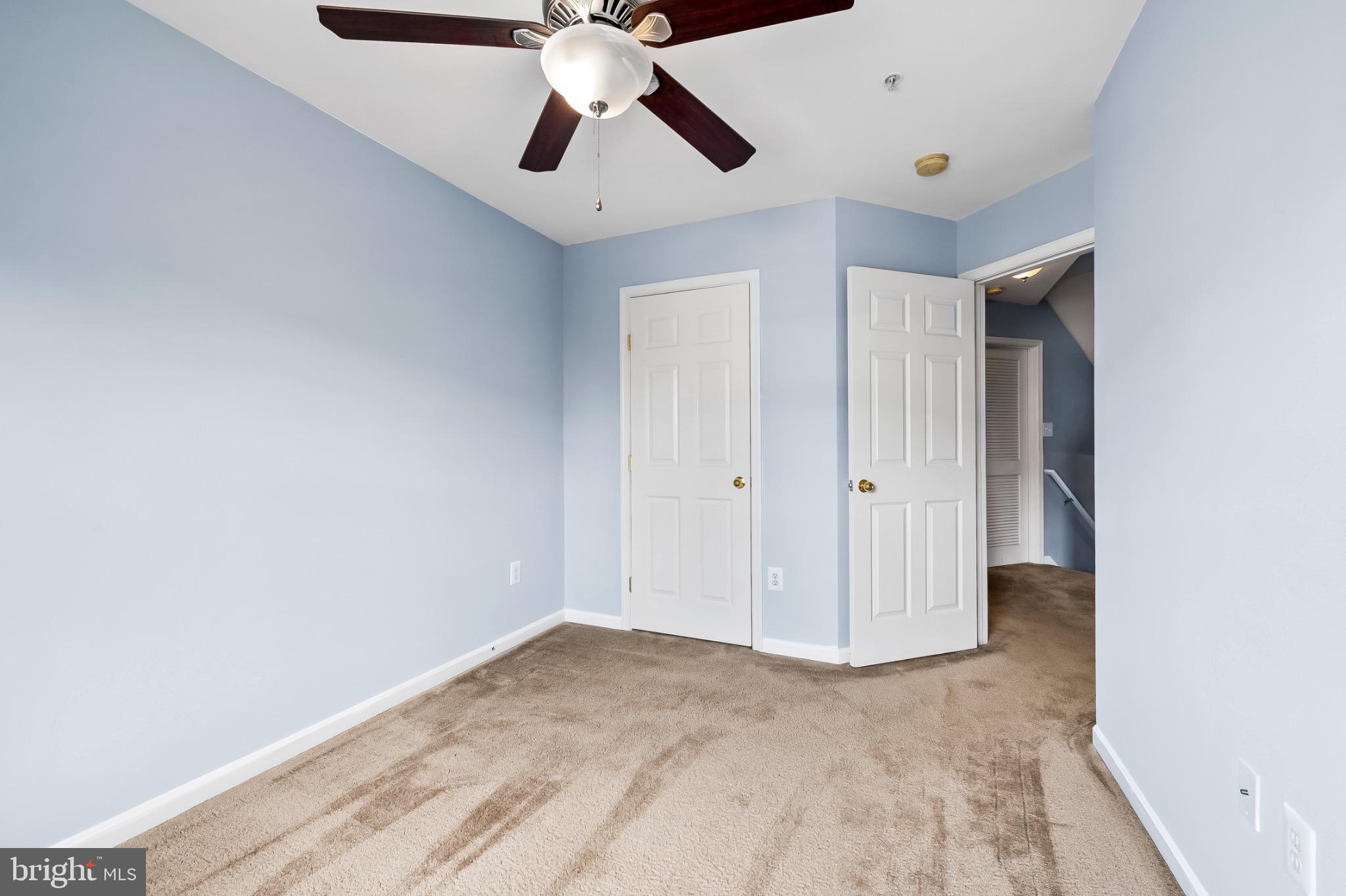 SEVEN OAKS - Residential Lease