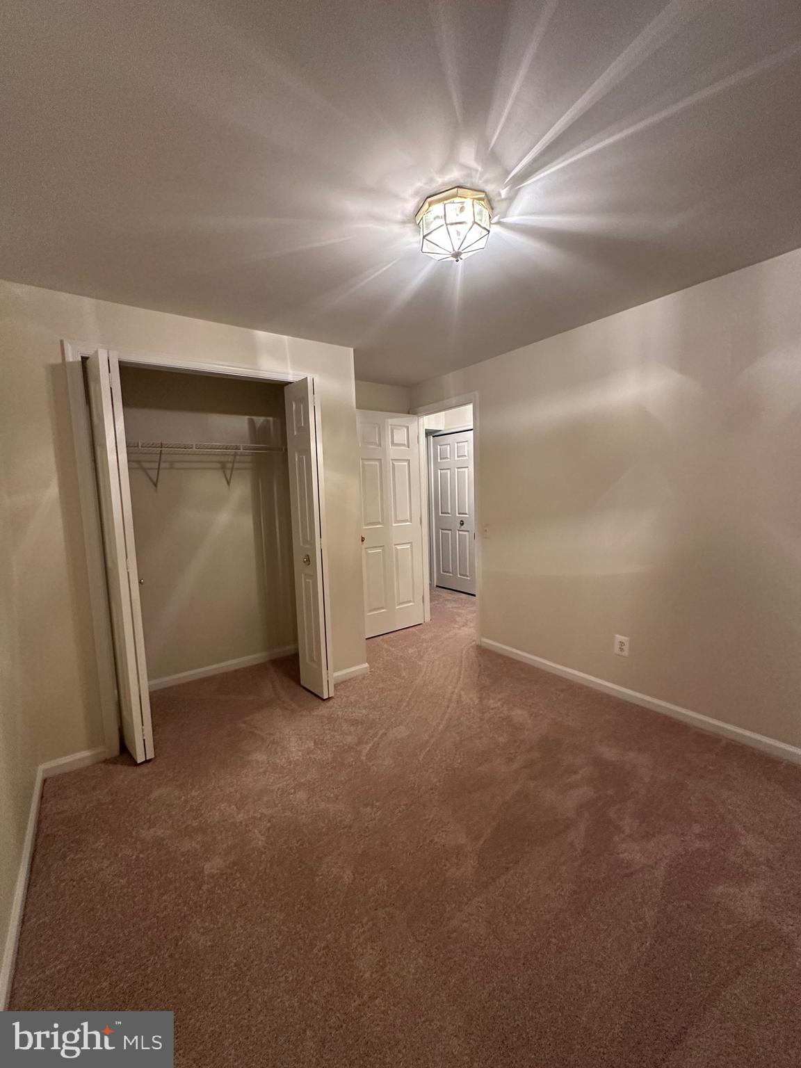 CAROLYN FOREST - Residential Lease