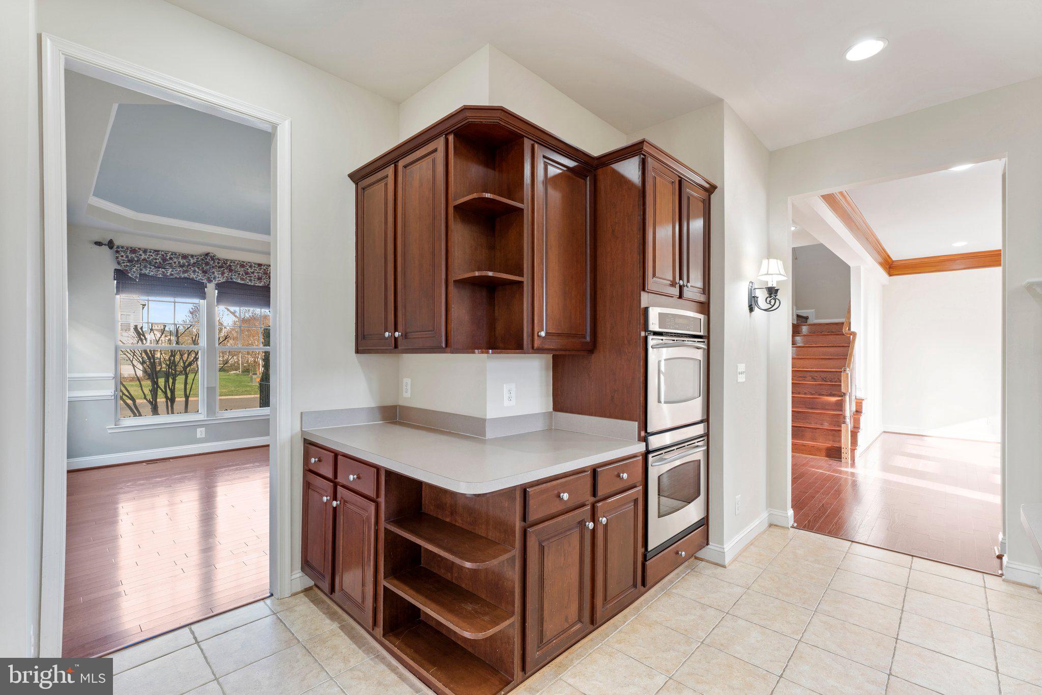 VINT HILL - Residential Lease