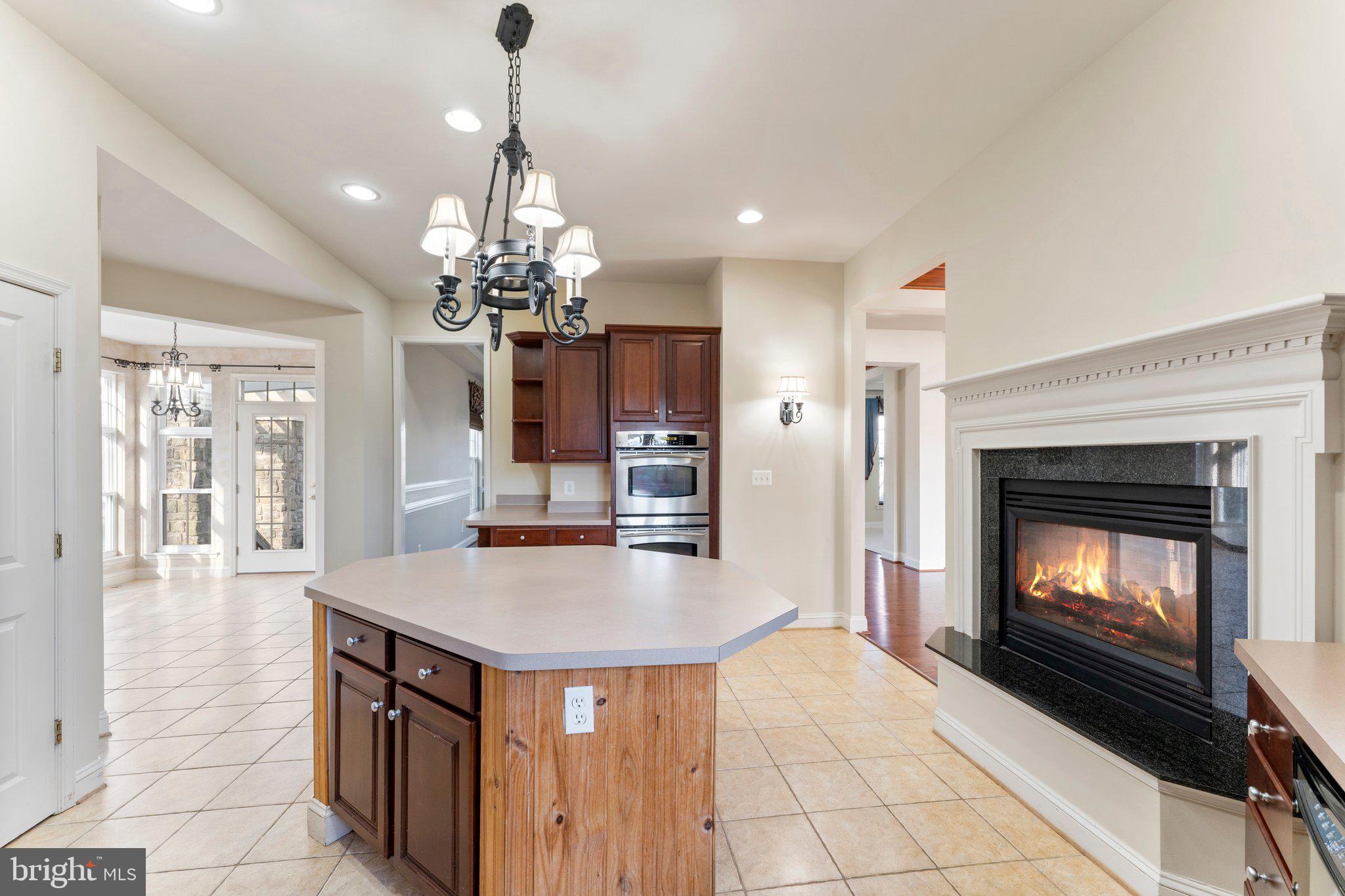 VINT HILL - Residential Lease