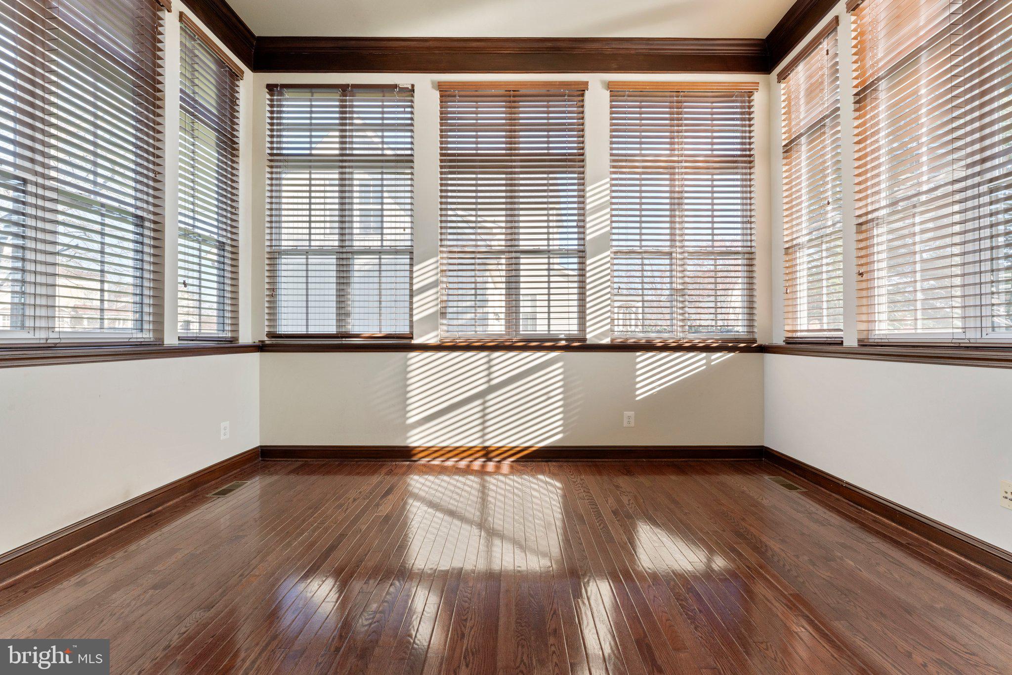 VINT HILL - Residential Lease