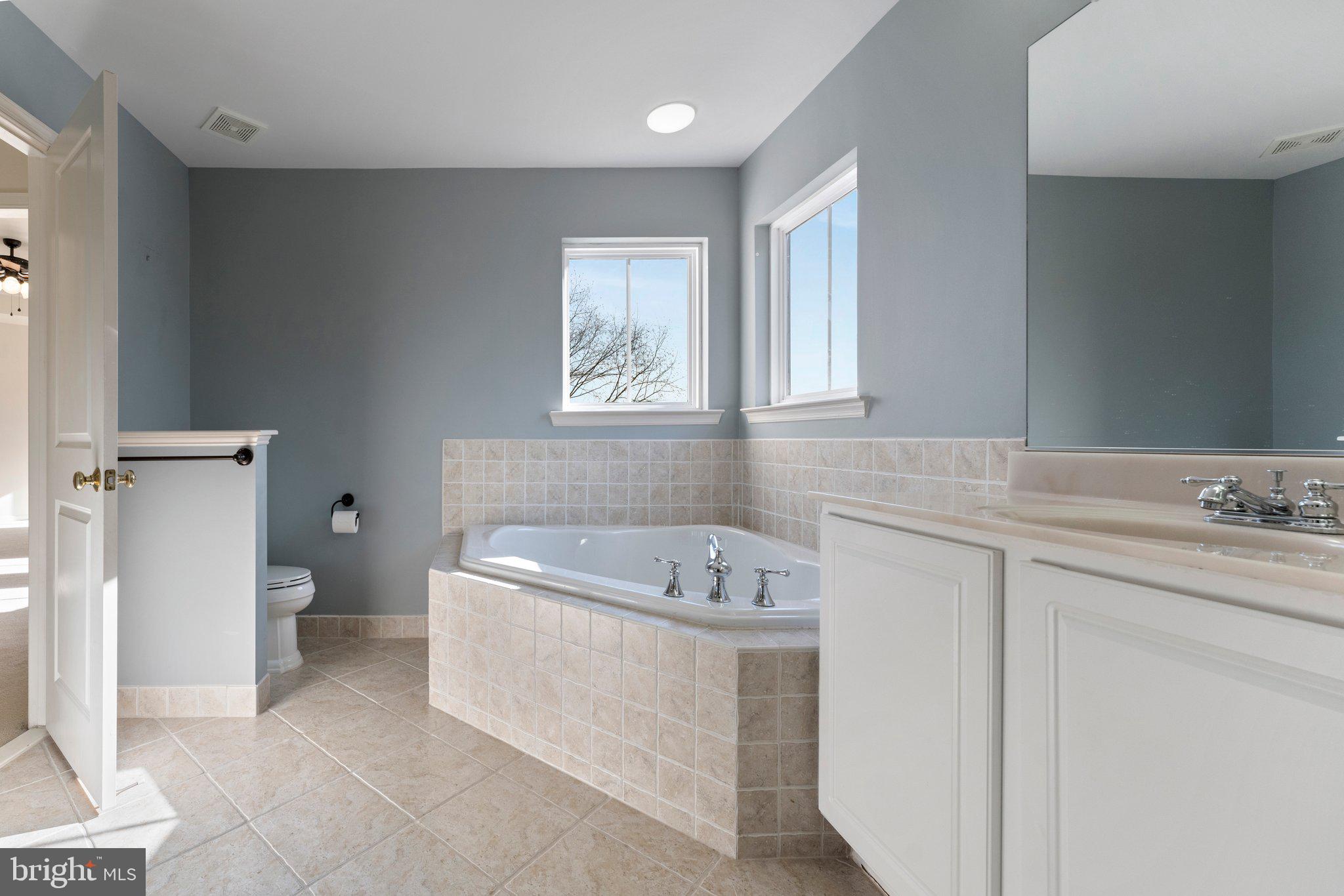 VINT HILL - Residential Lease