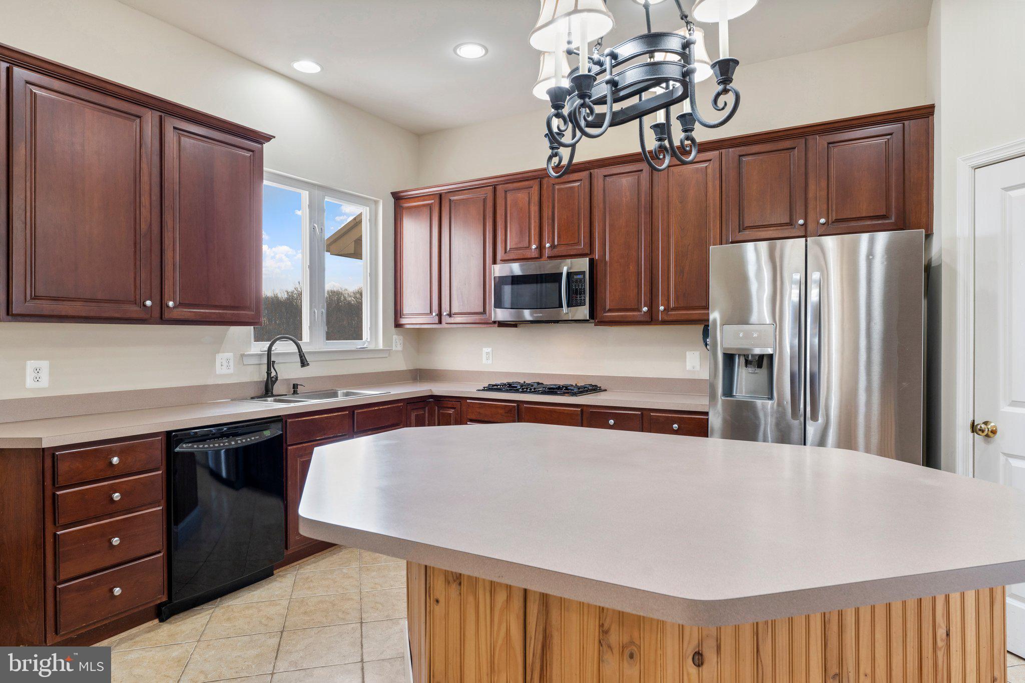 VINT HILL - Residential Lease