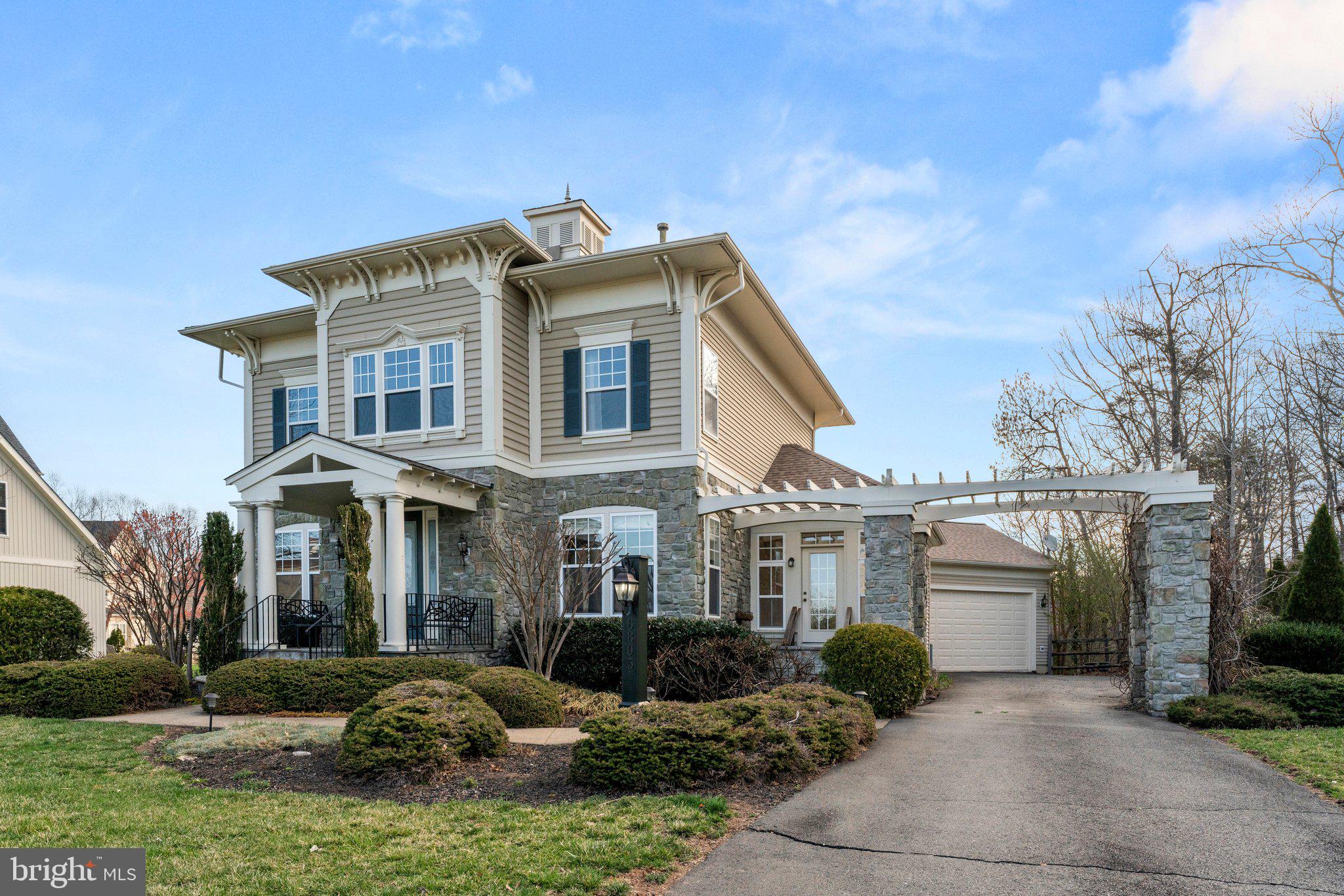 VINT HILL - Residential Lease