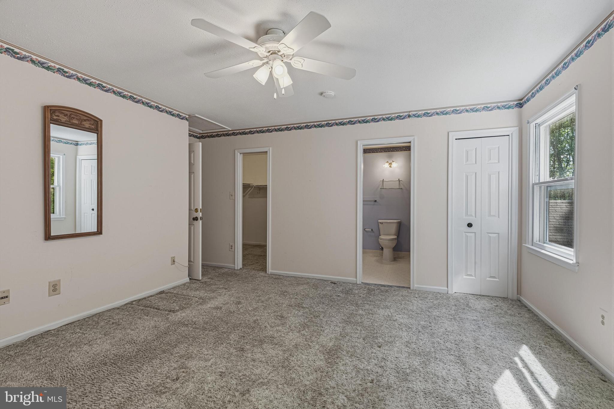 LONGWOOD KNOLLS - Residential