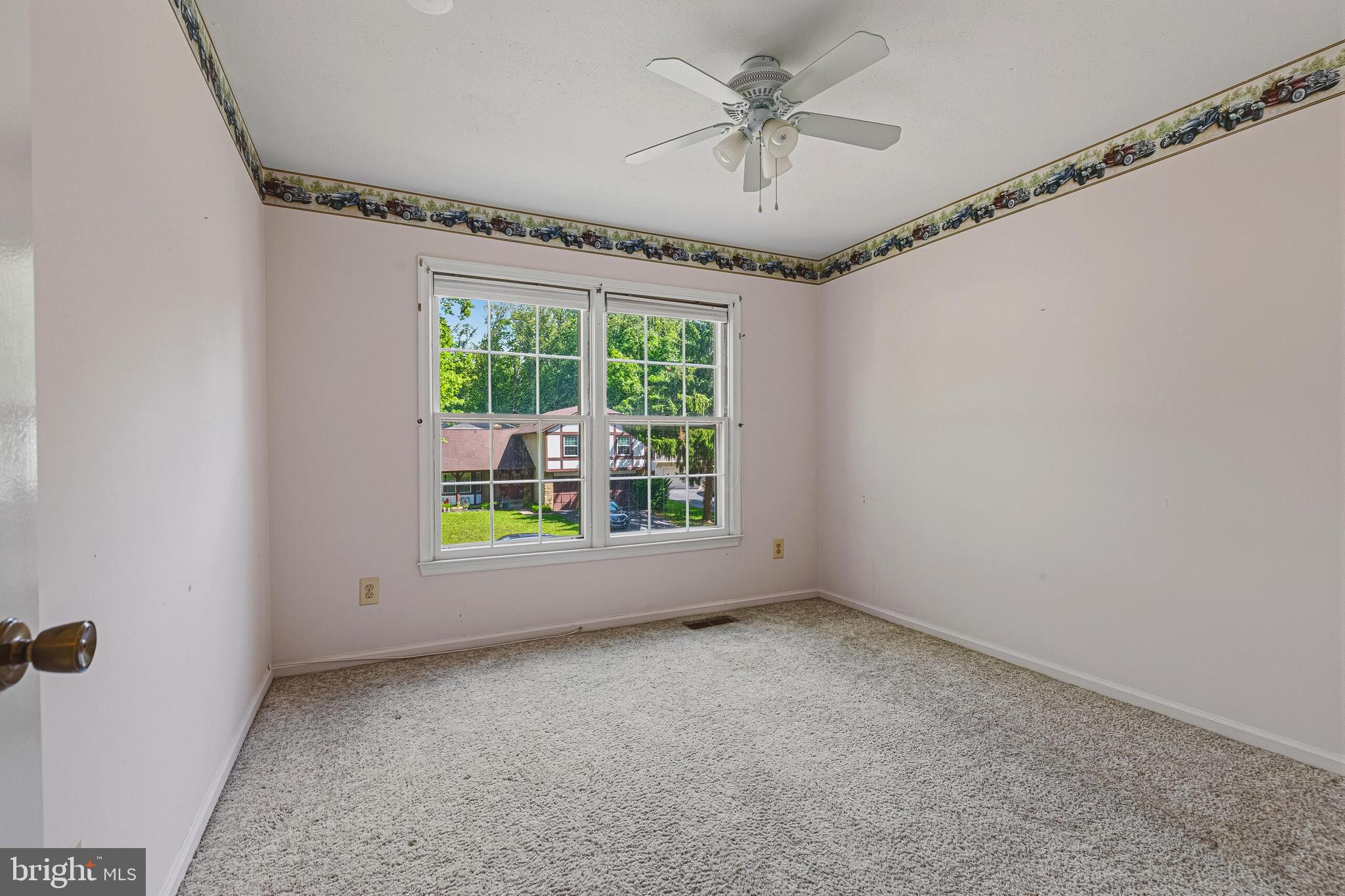 LONGWOOD KNOLLS - Residential