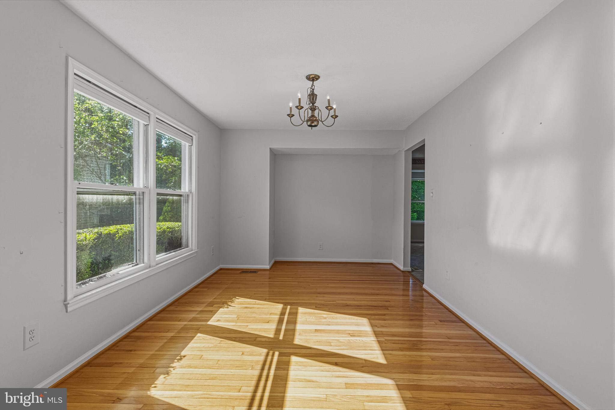 LONGWOOD KNOLLS - Residential