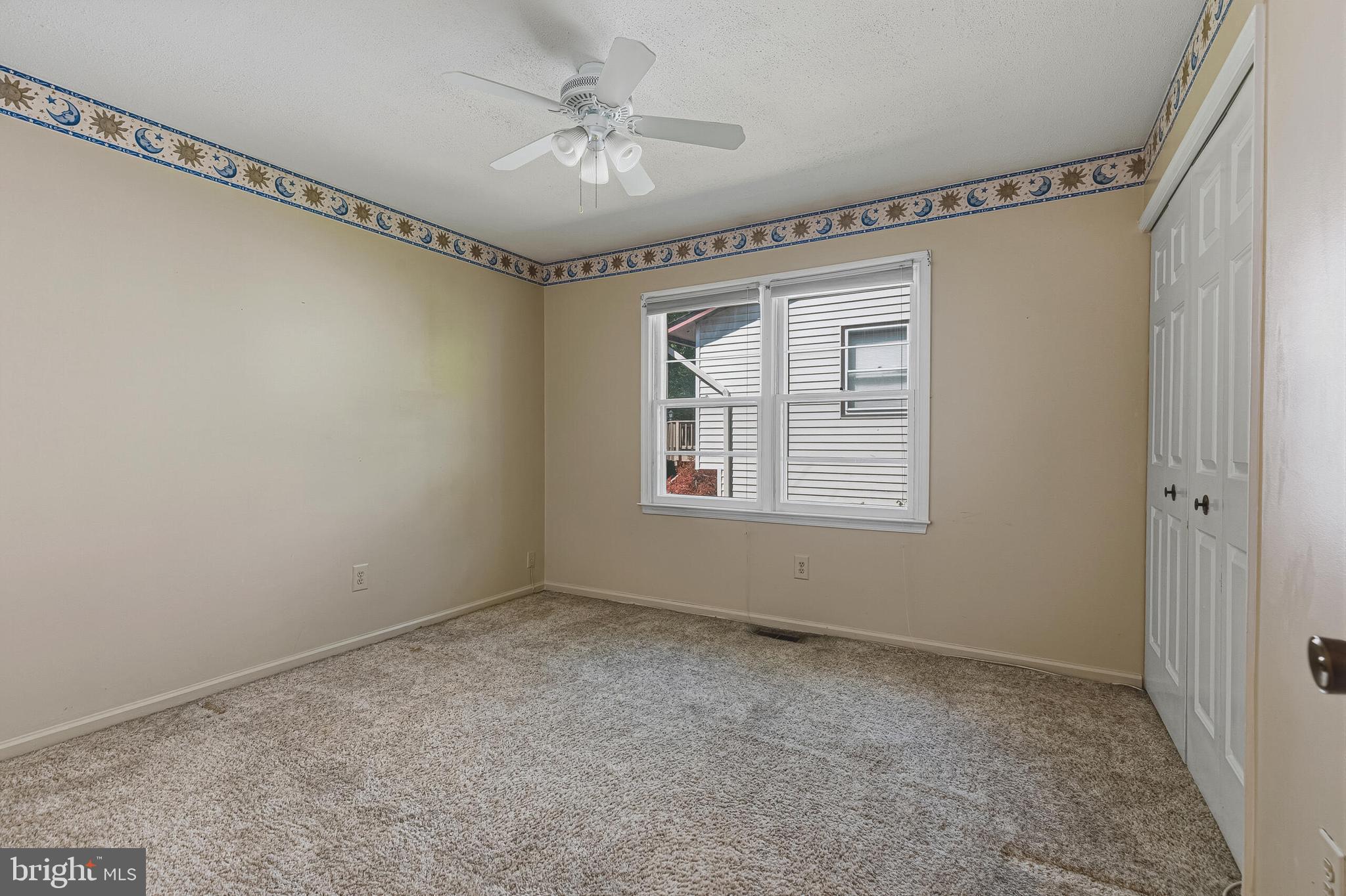 LONGWOOD KNOLLS - Residential