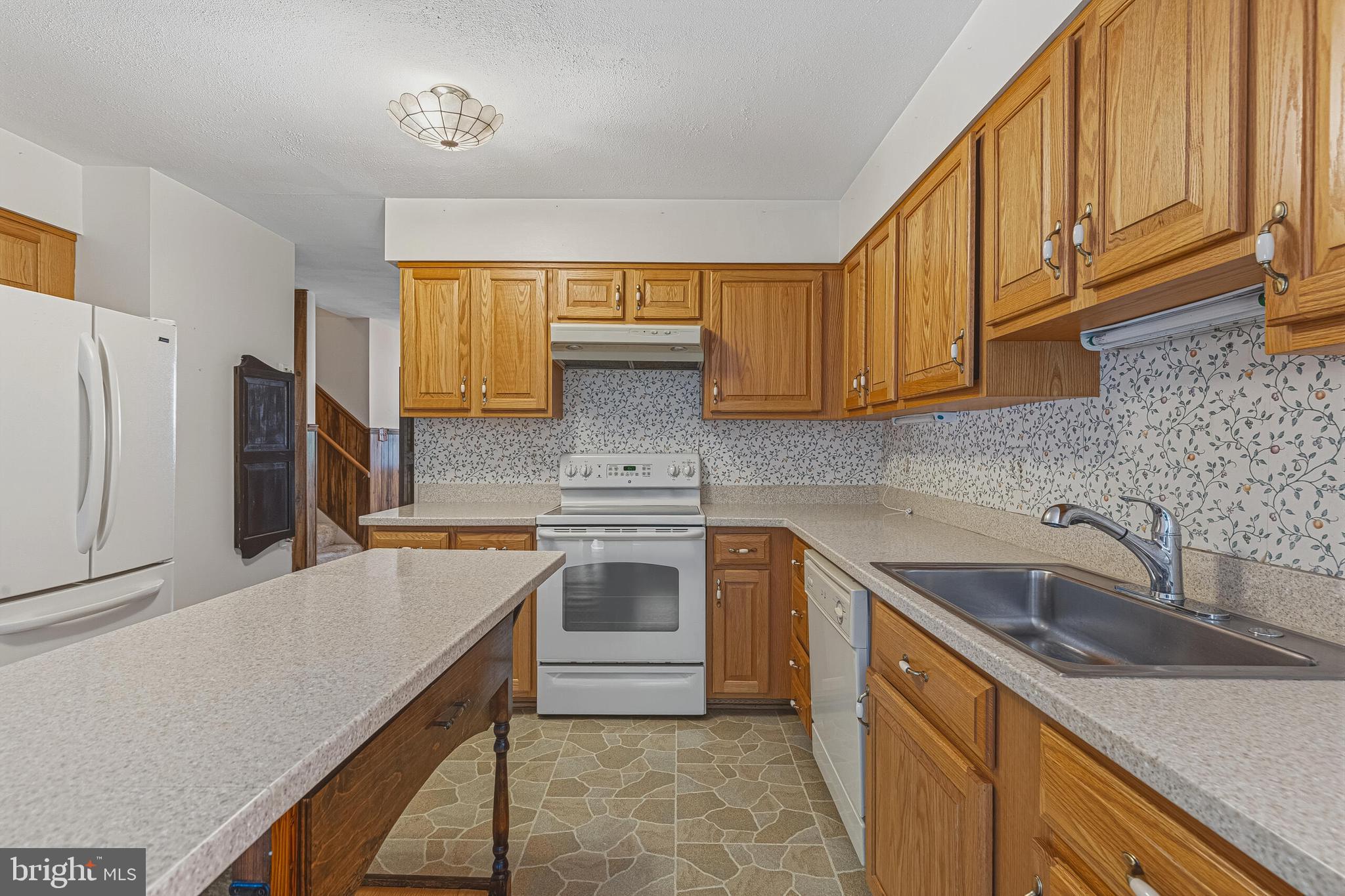 LONGWOOD KNOLLS - Residential