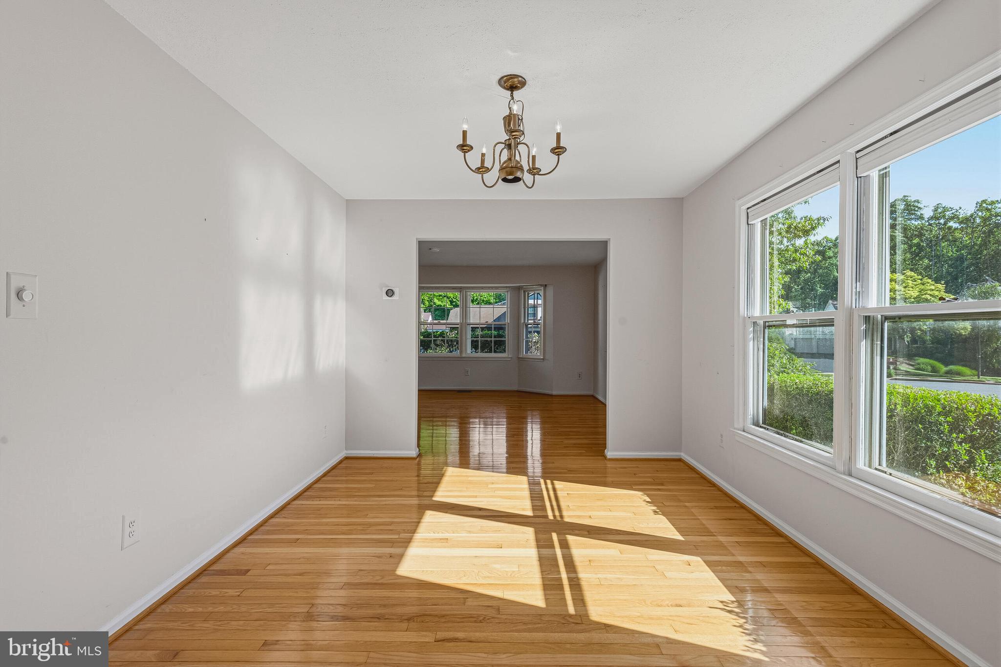 LONGWOOD KNOLLS - Residential