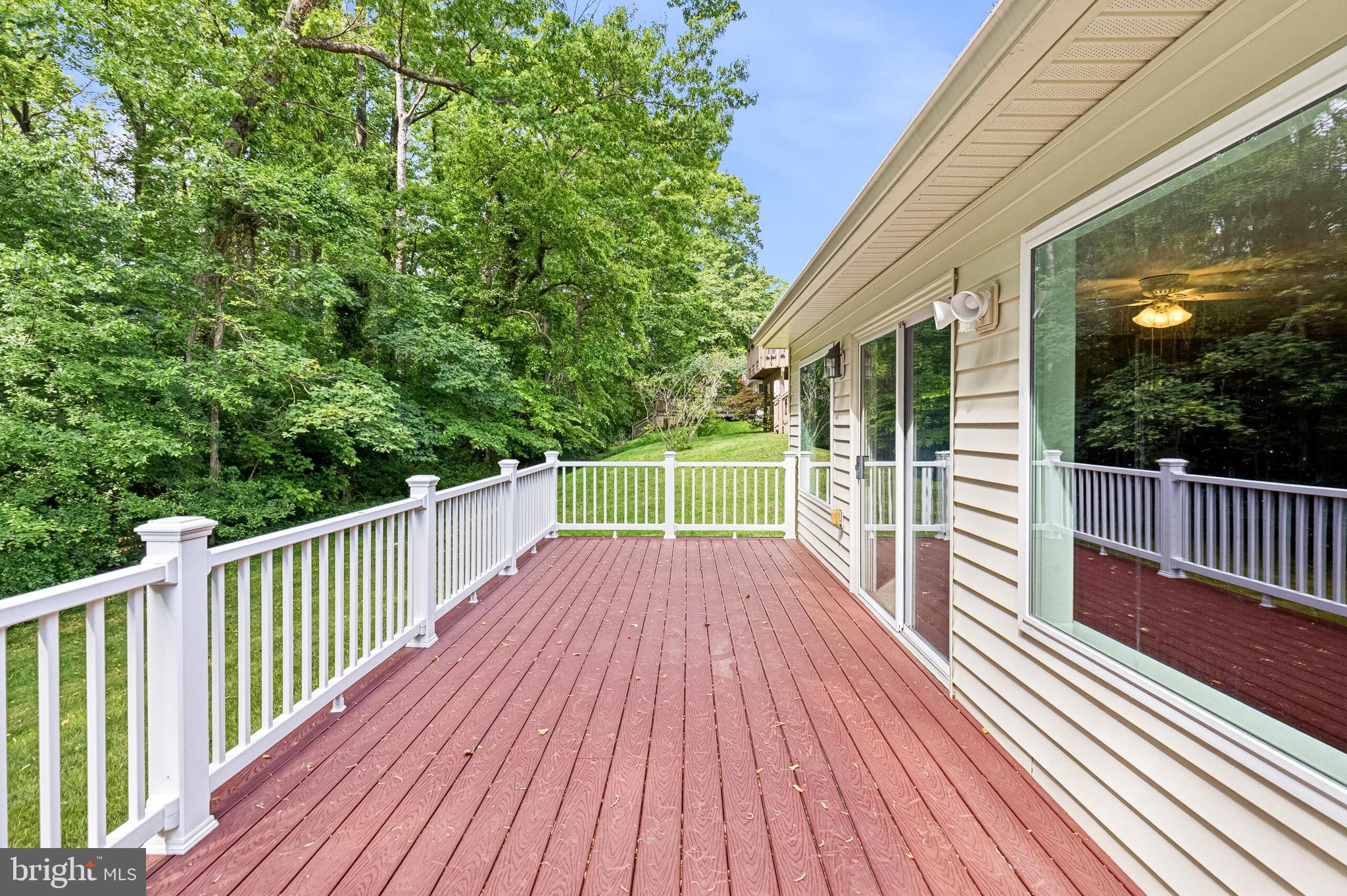 LONGWOOD KNOLLS - Residential