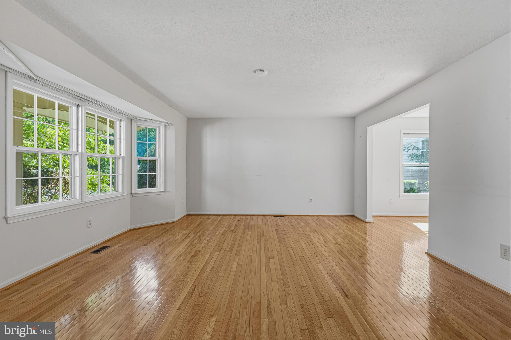 LONGWOOD KNOLLS - Residential
