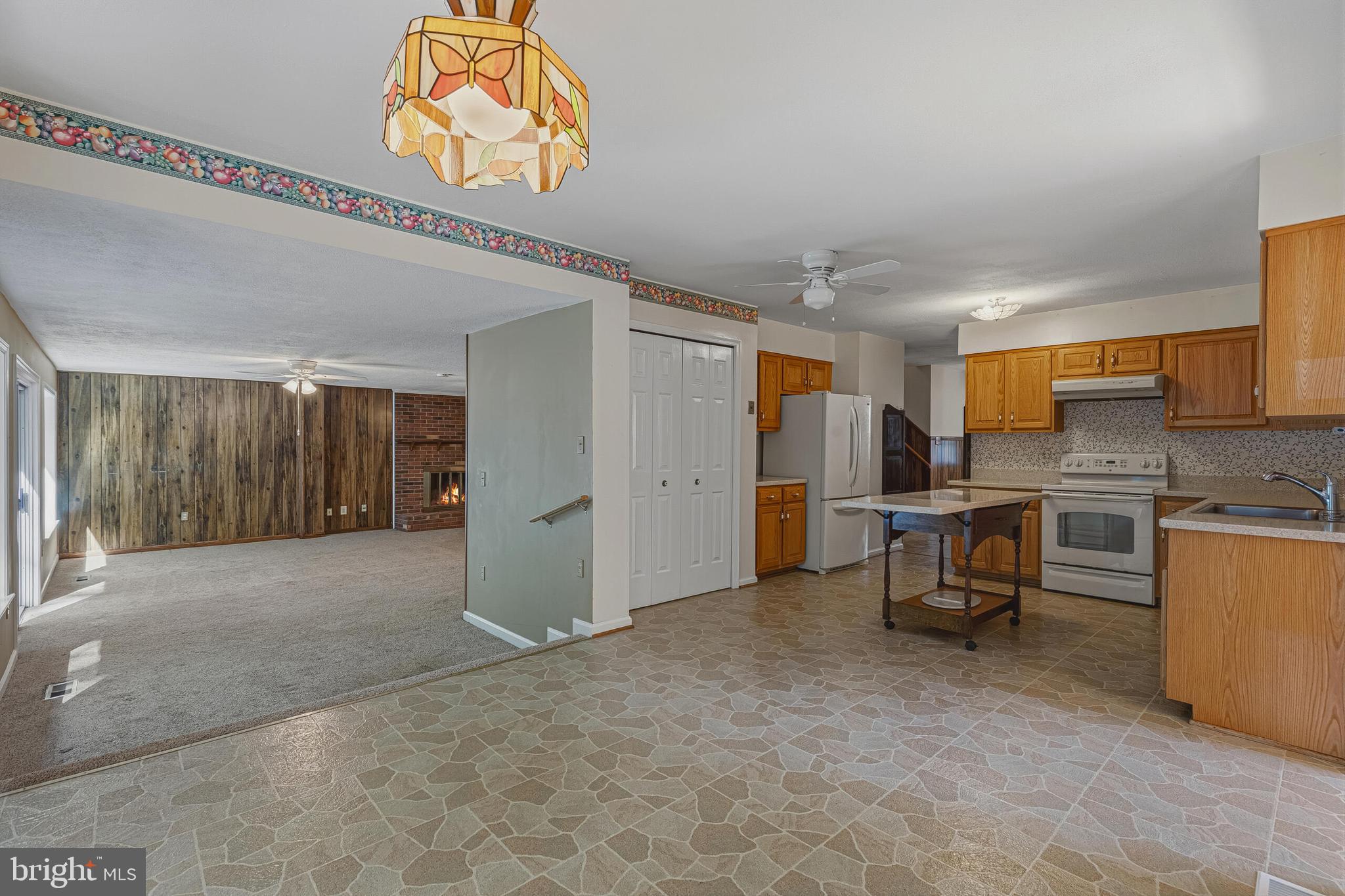 LONGWOOD KNOLLS - Residential