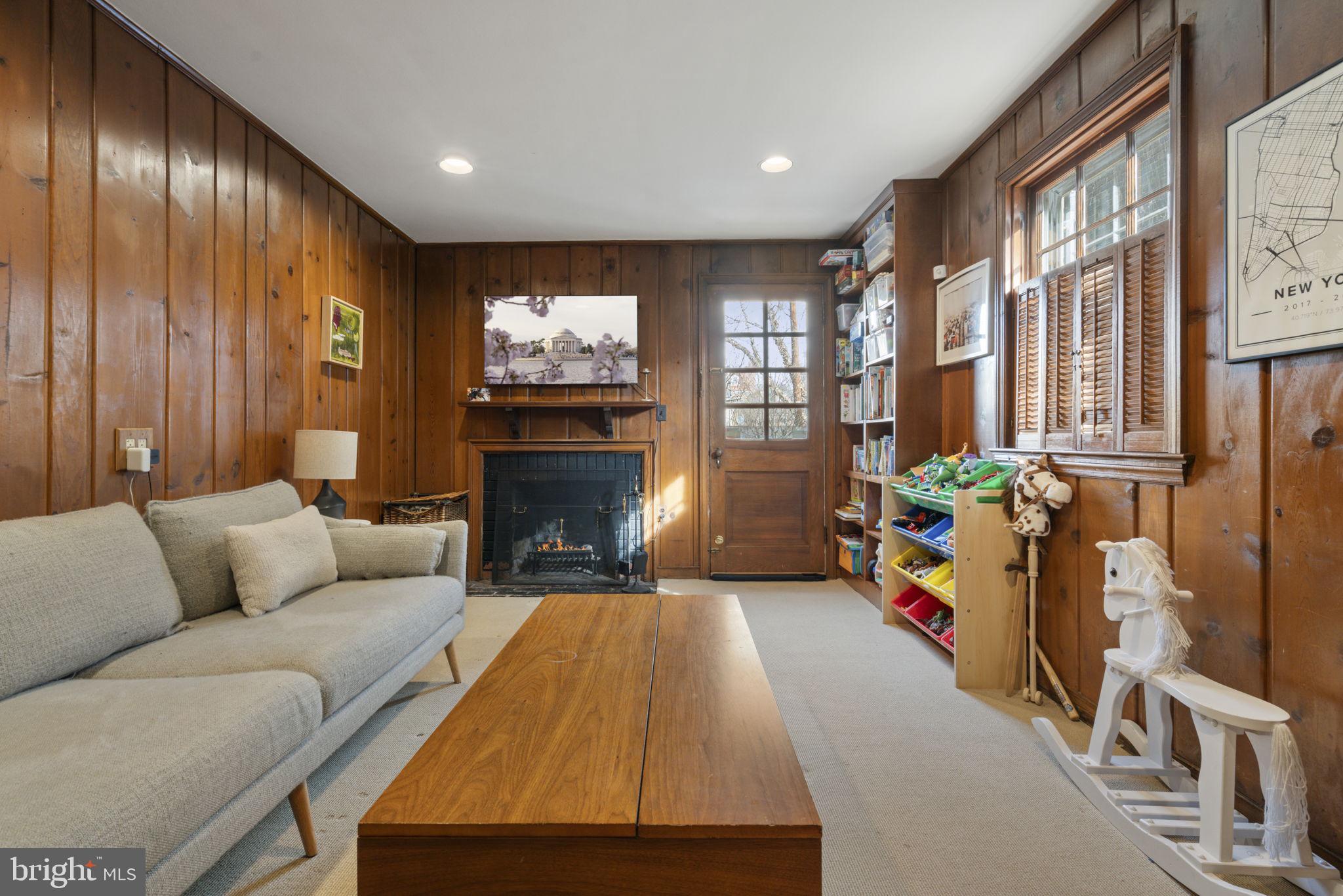 YATES GARDENS - Residential