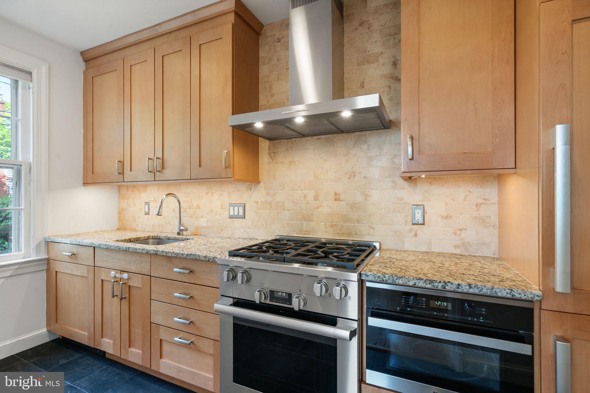 YATES GARDENS - Residential