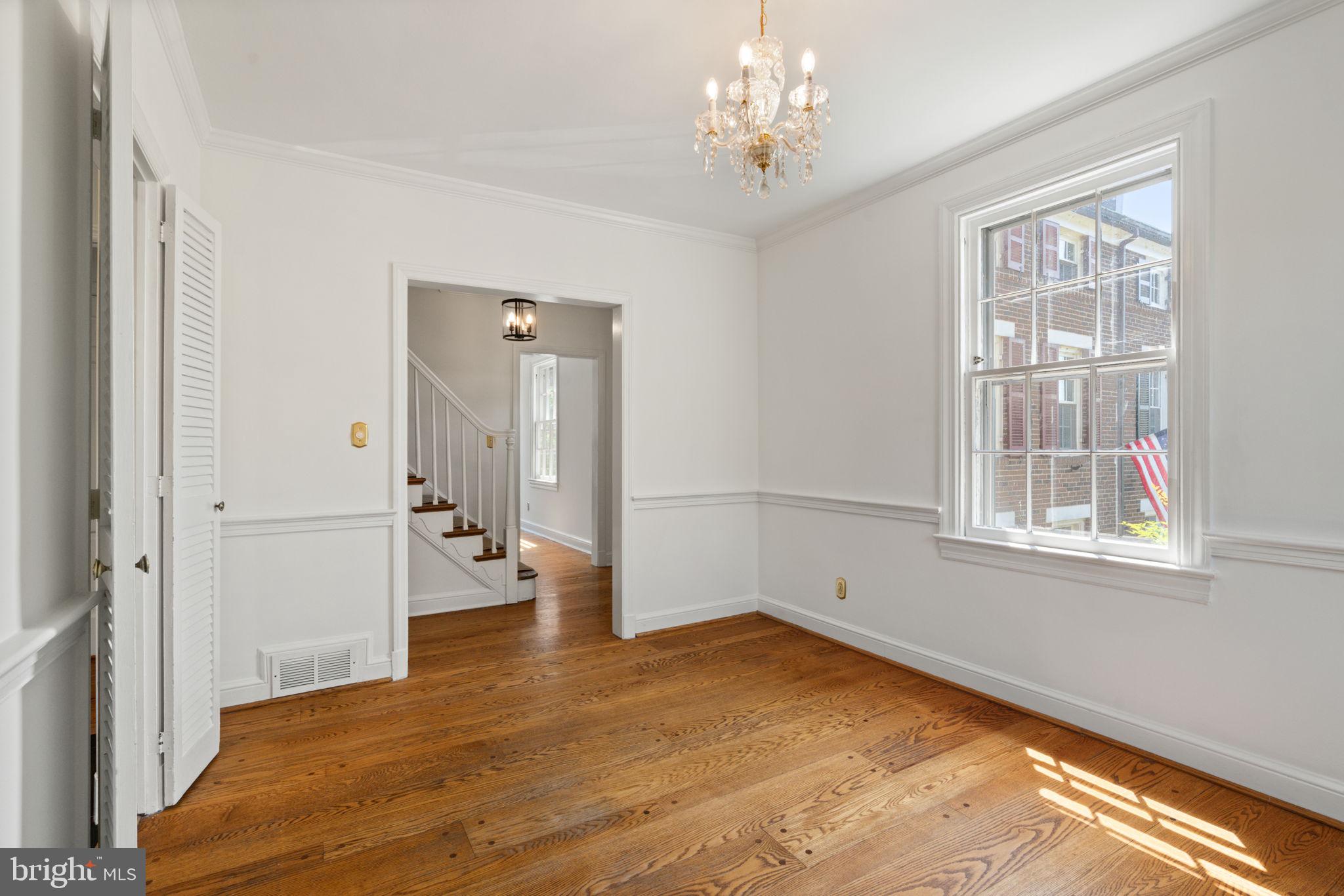 YATES GARDENS - Residential