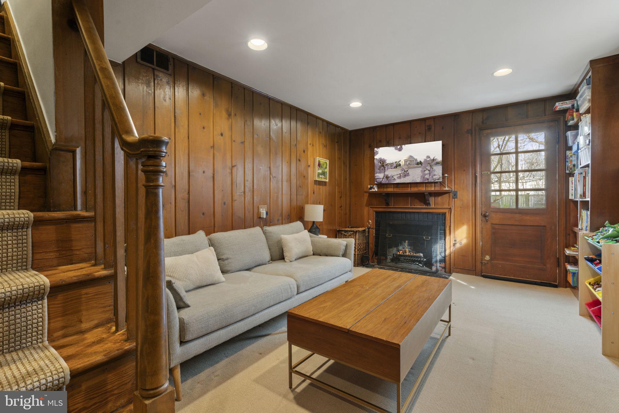 YATES GARDENS - Residential