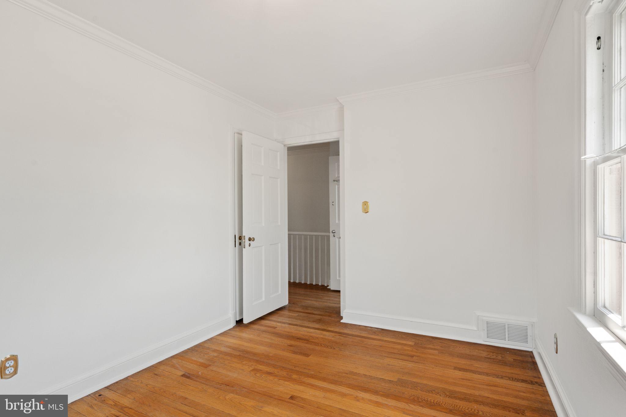 YATES GARDENS - Residential