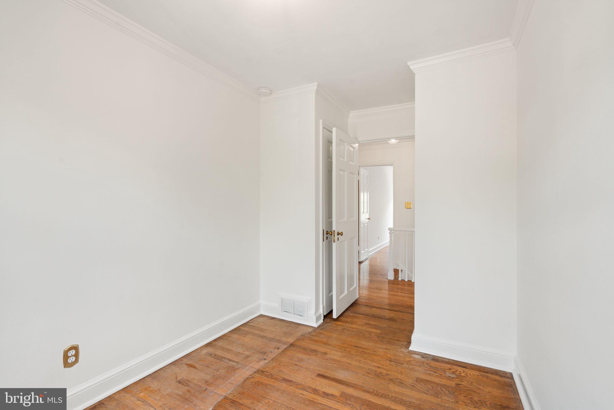 YATES GARDENS - Residential