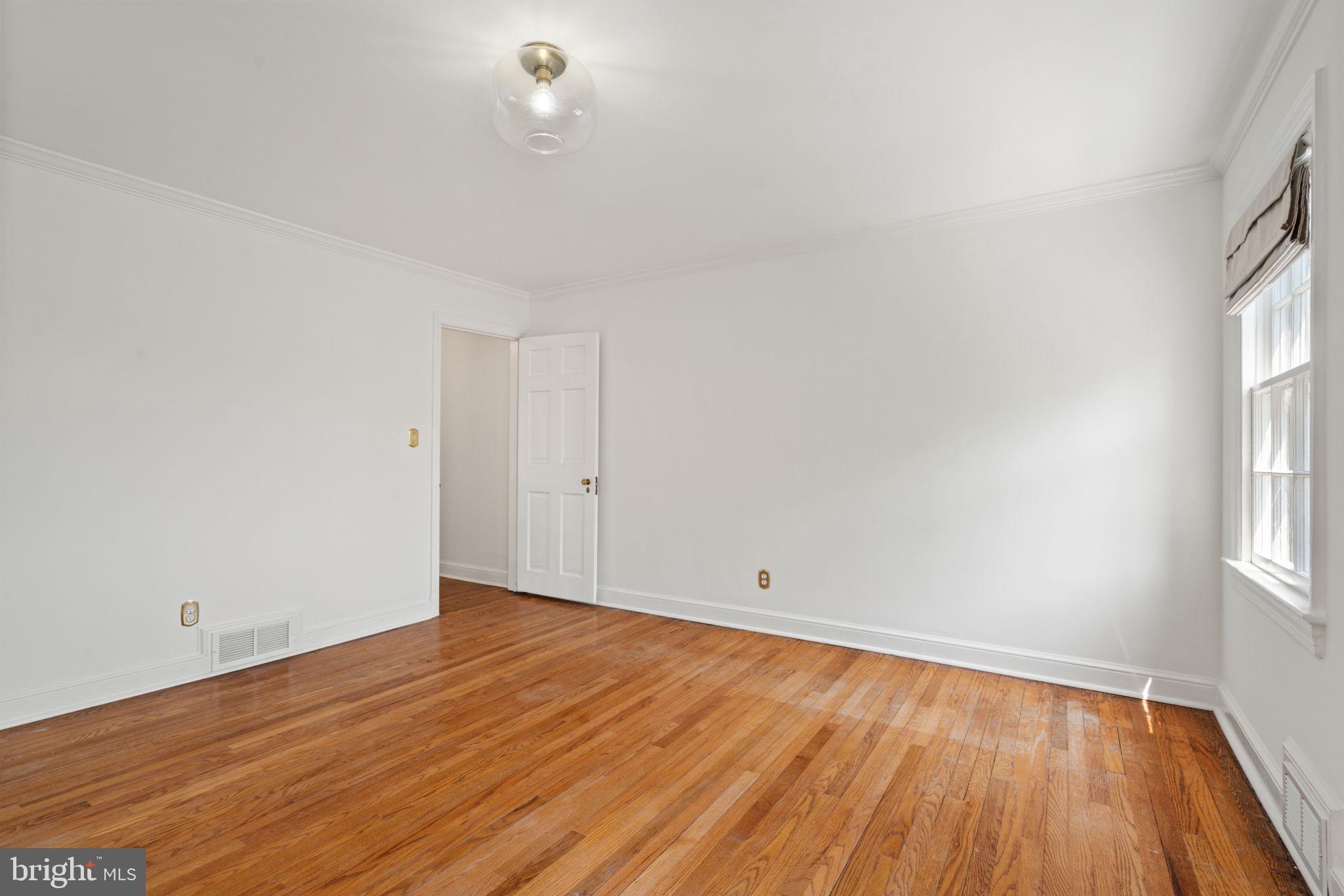 YATES GARDENS - Residential