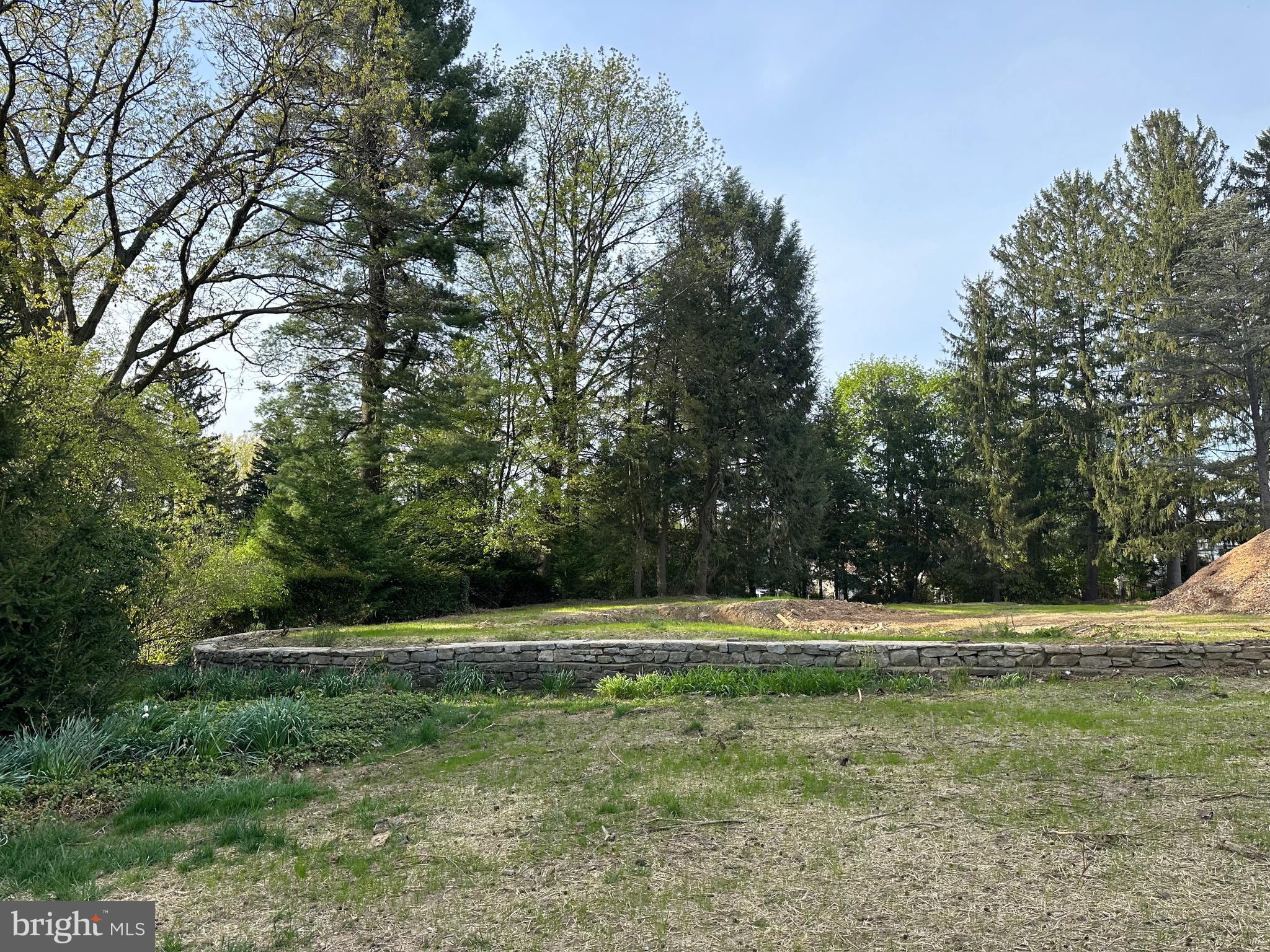 SCHOOL LANE HILLS - Land