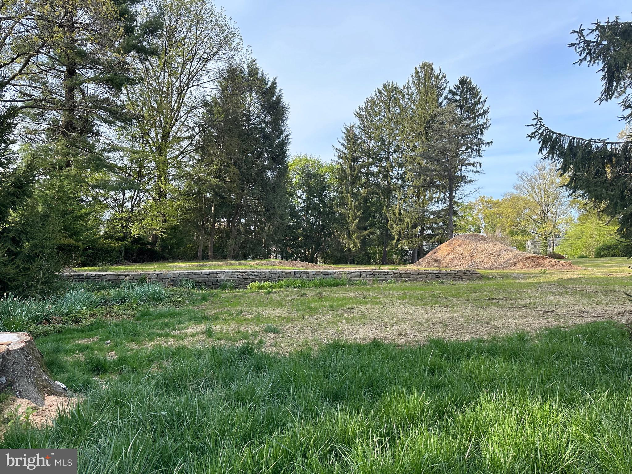 SCHOOL LANE HILLS - Land