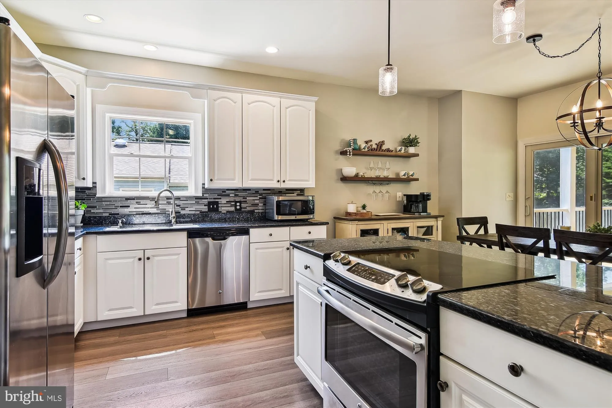 Severna Park, Maryland 21146, United States, 3 Bedrooms Bedrooms, ,4 BathroomsBathrooms,Residential,Active,155515